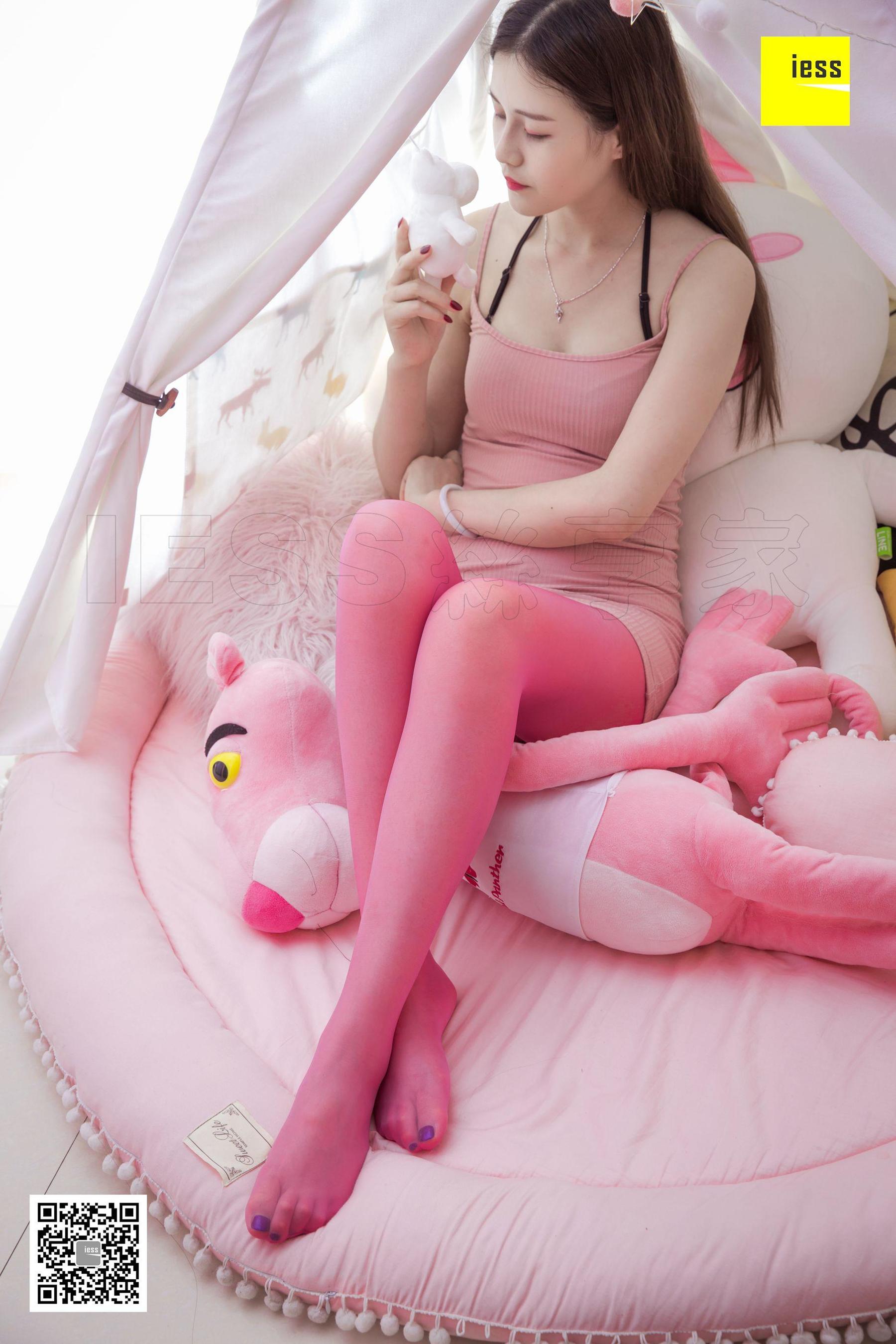 九妹《九妹的彩色袜子》 [异思趣向IESS] 丝享家255