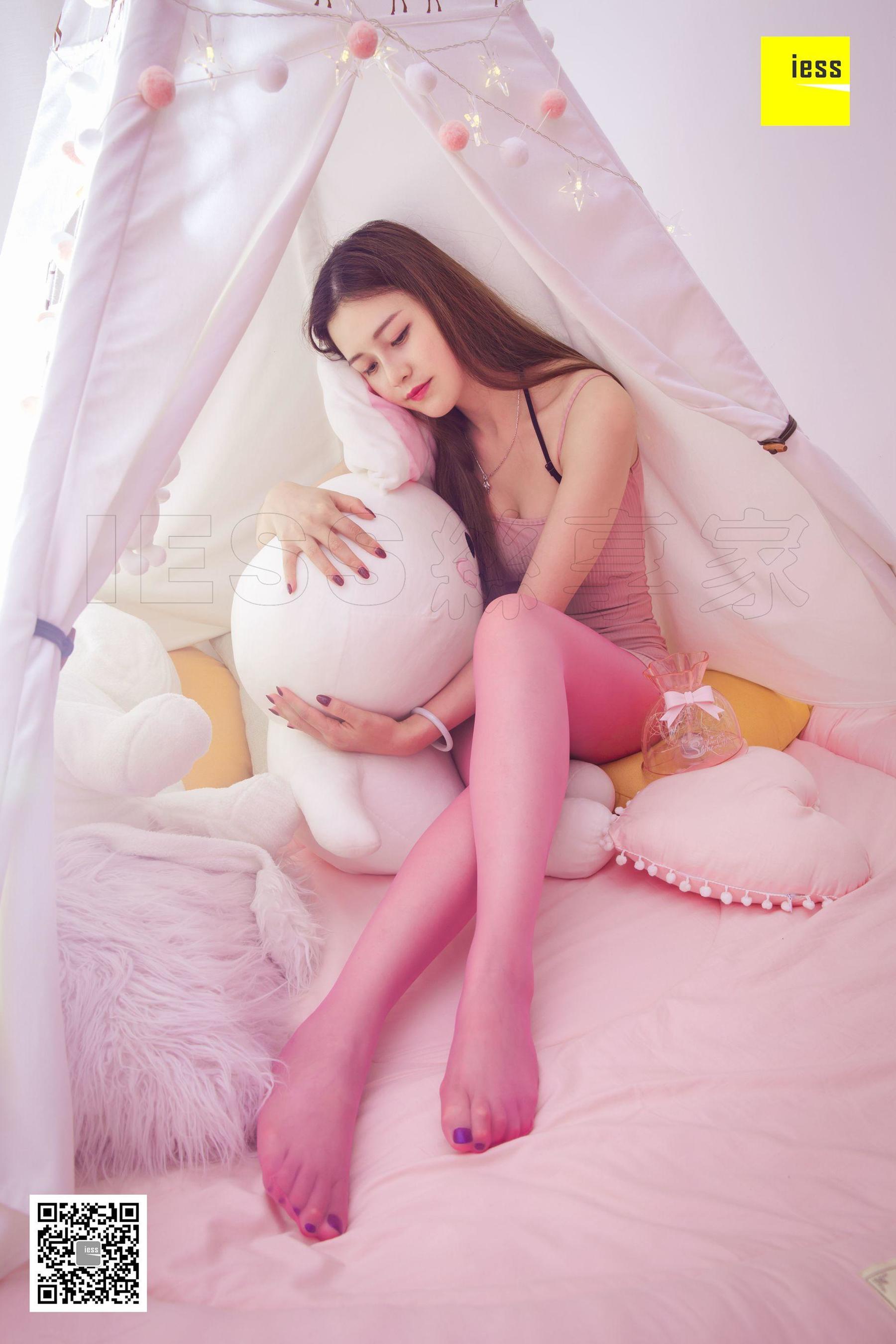 九妹《九妹的彩色袜子》 [异思趣向IESS] 丝享家255