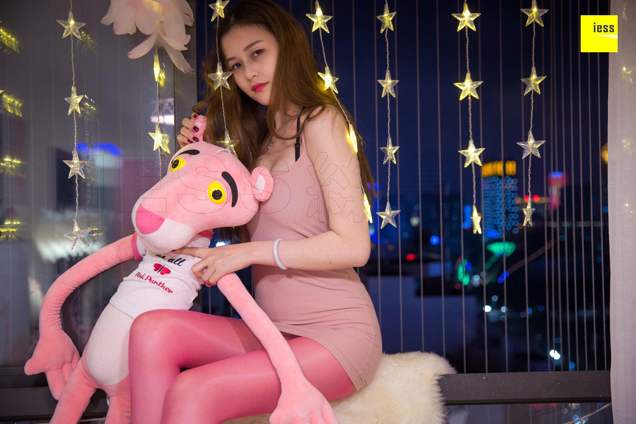 九妹《九妹的彩色袜子》 [异思趣向IESS] 丝享家255