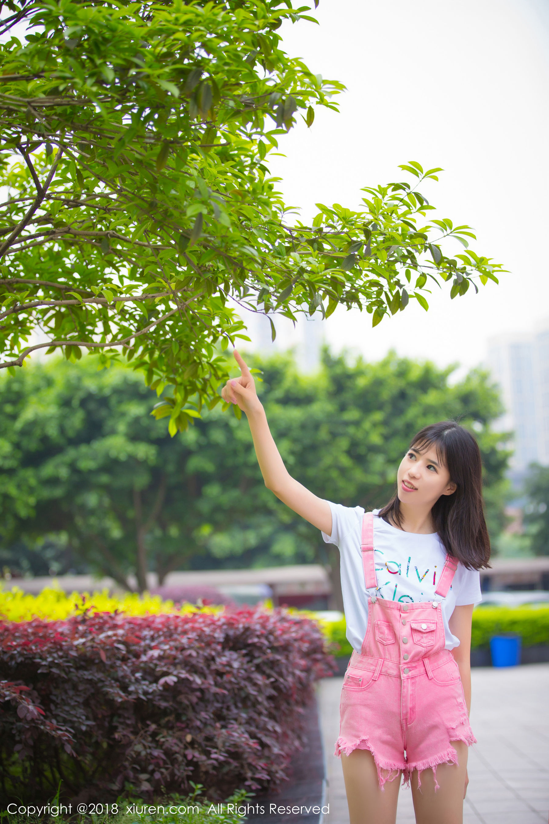 模特艾栗栗栗栗栗栗吖《清新美腿外拍与私房内衣魅惑》 [秀人XIUREN] No.1026