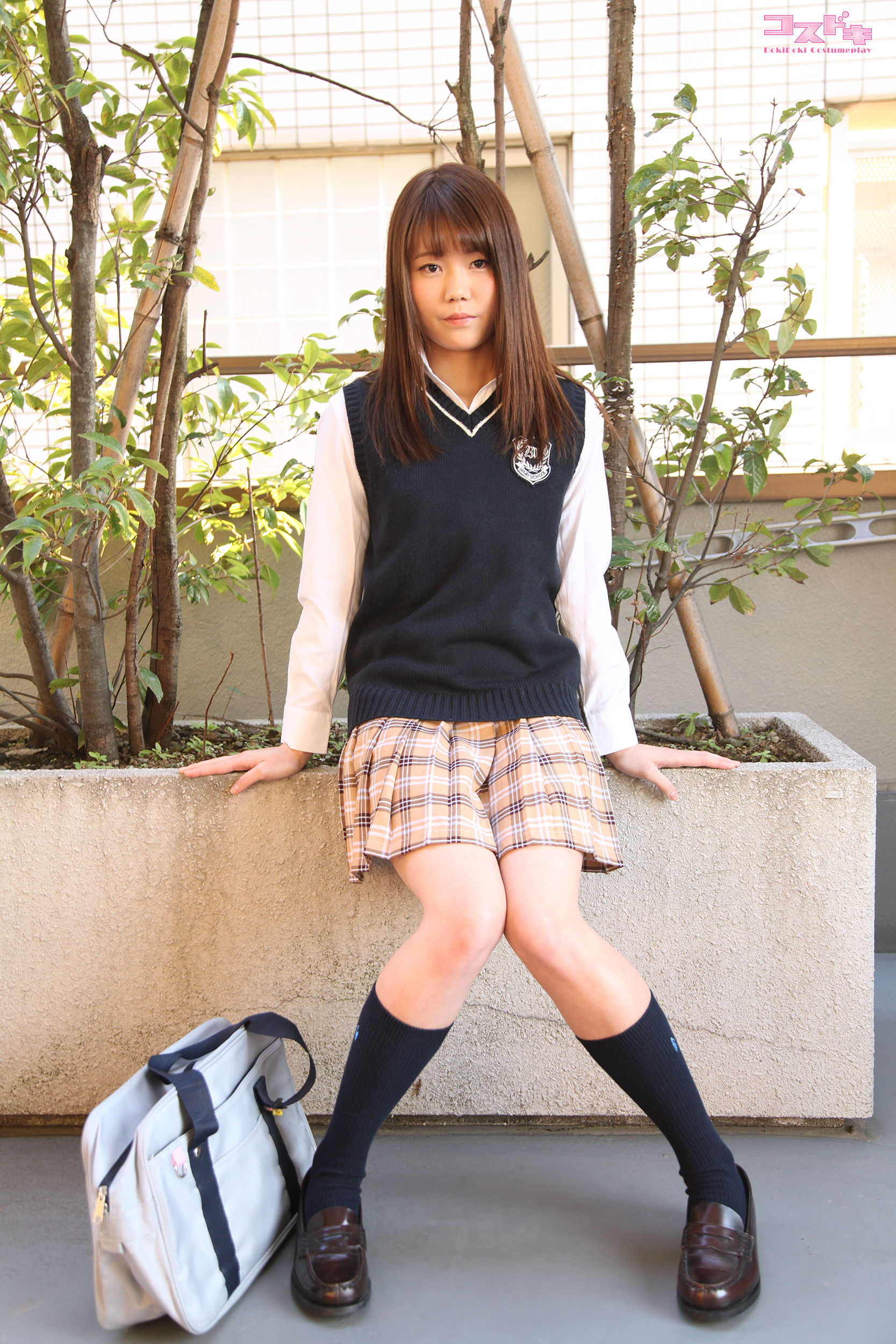 [Cosdoki] Hikari Kobayashi 小林ひかり kobayashihikari_pic_seifuku1