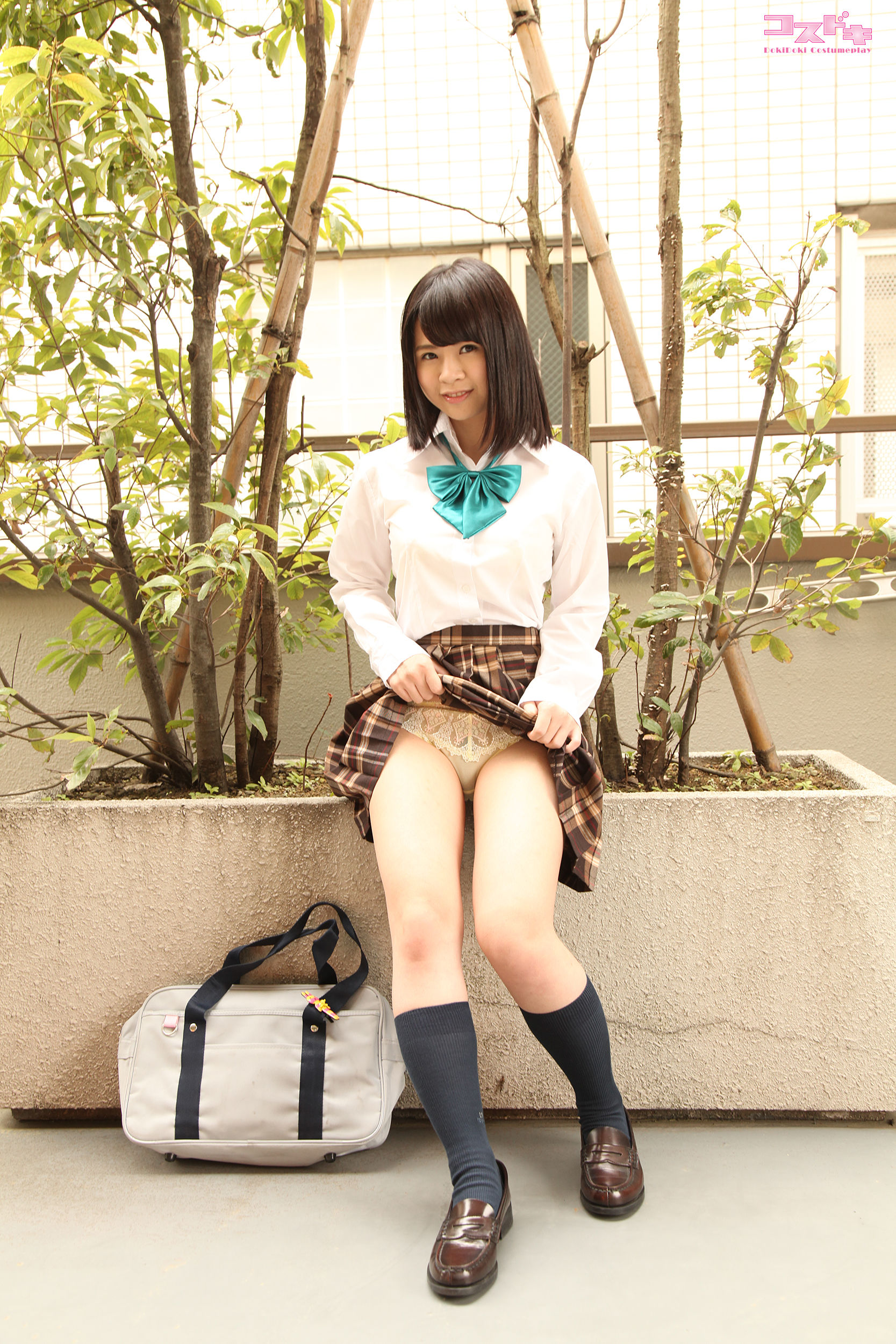 [Cosdoki] Yurina Aizawa 相澤ゆりな aizawayurina_pic_seifuku1
