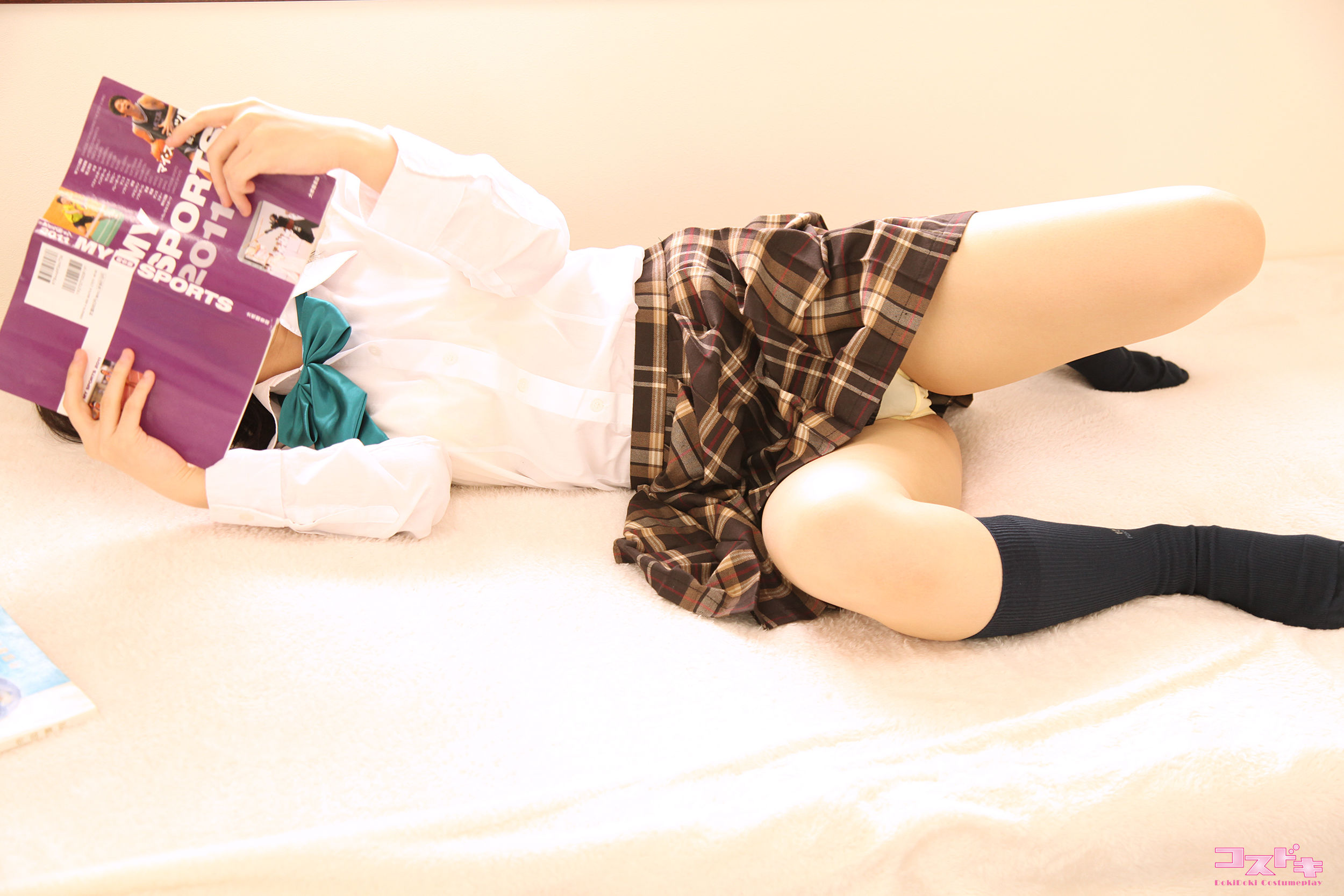 [Cosdoki] Yurina Aizawa 相澤ゆりな aizawayurina_pic_seifuku1