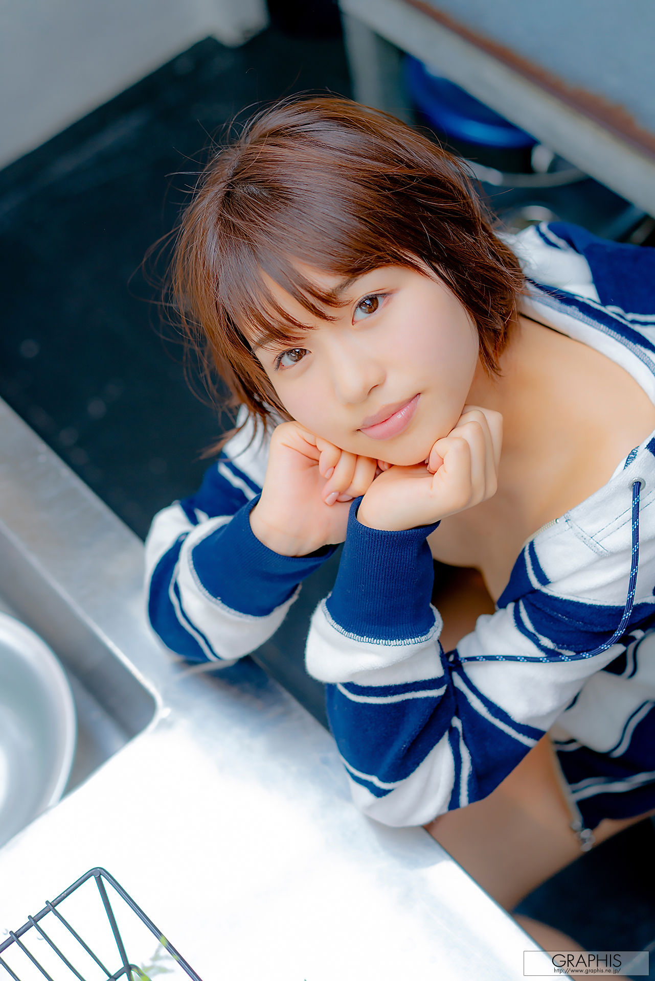 [Graphis] First Gravure 初脱ぎ娘 Mahiro Tadai 唯井まひろ
