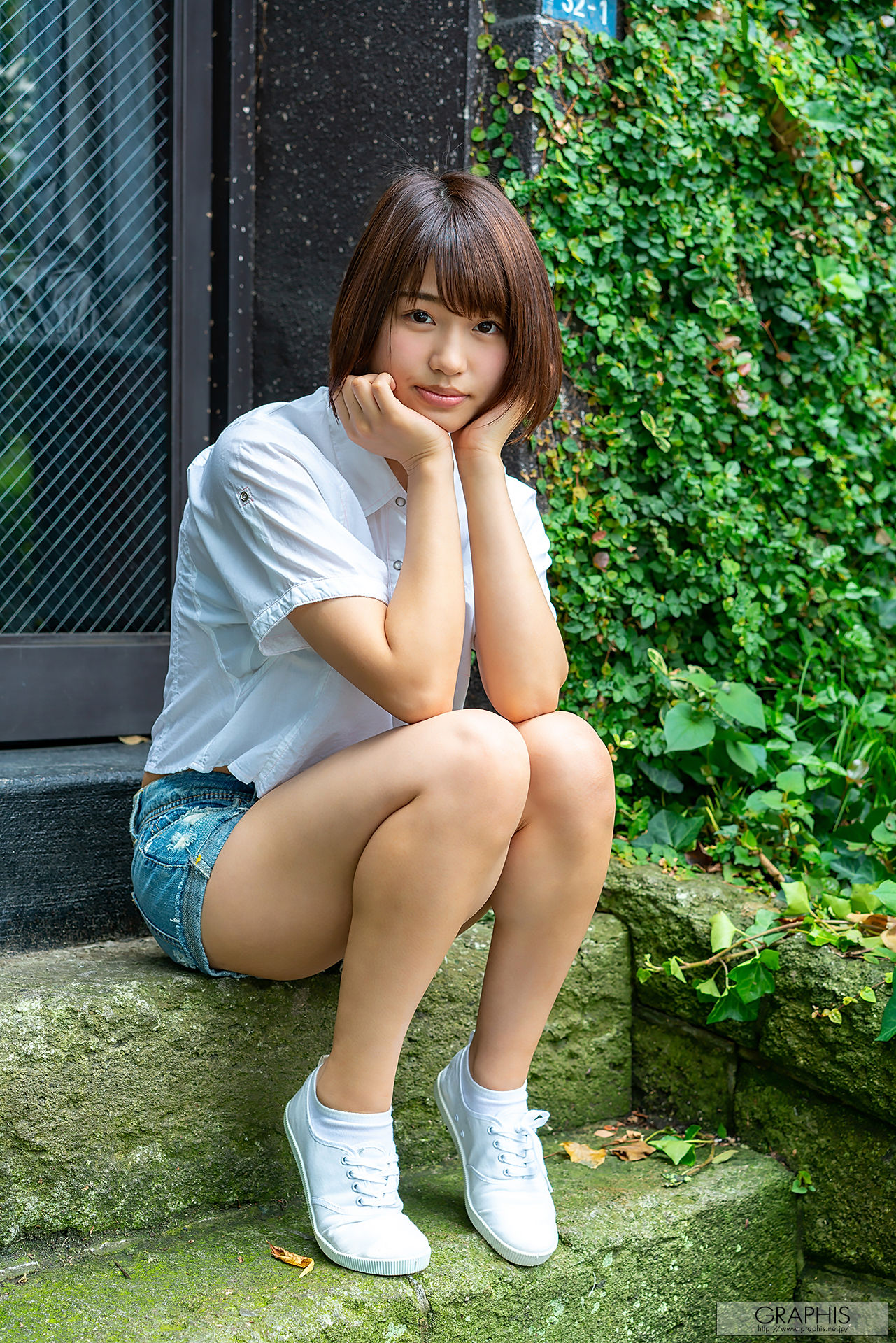 [Graphis] First Gravure 初脱ぎ娘 Mahiro Tadai 唯井まひろ