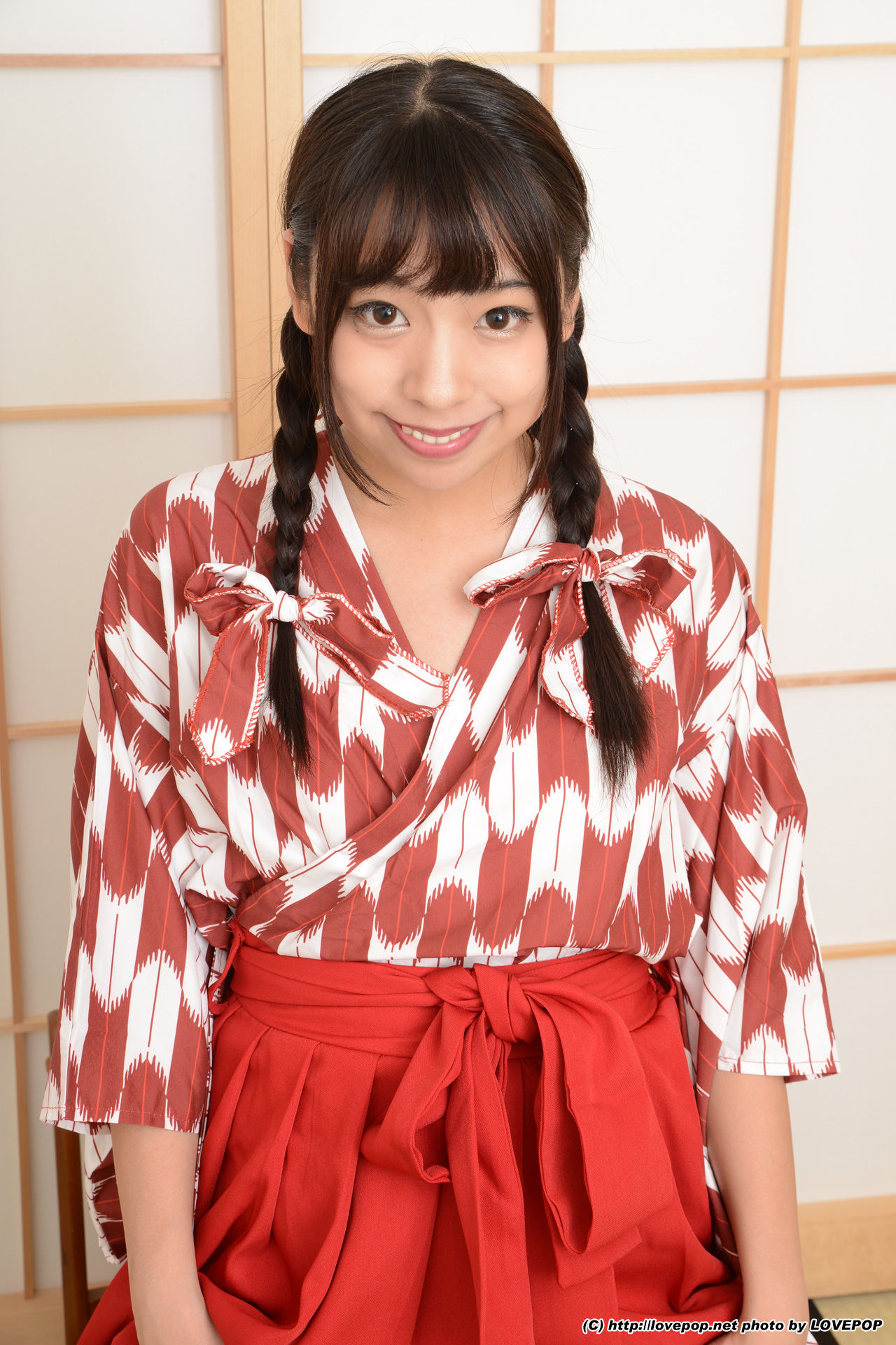 [LOVEPOP] Karen Sakisaka 咲坂花恋  Photoset 04