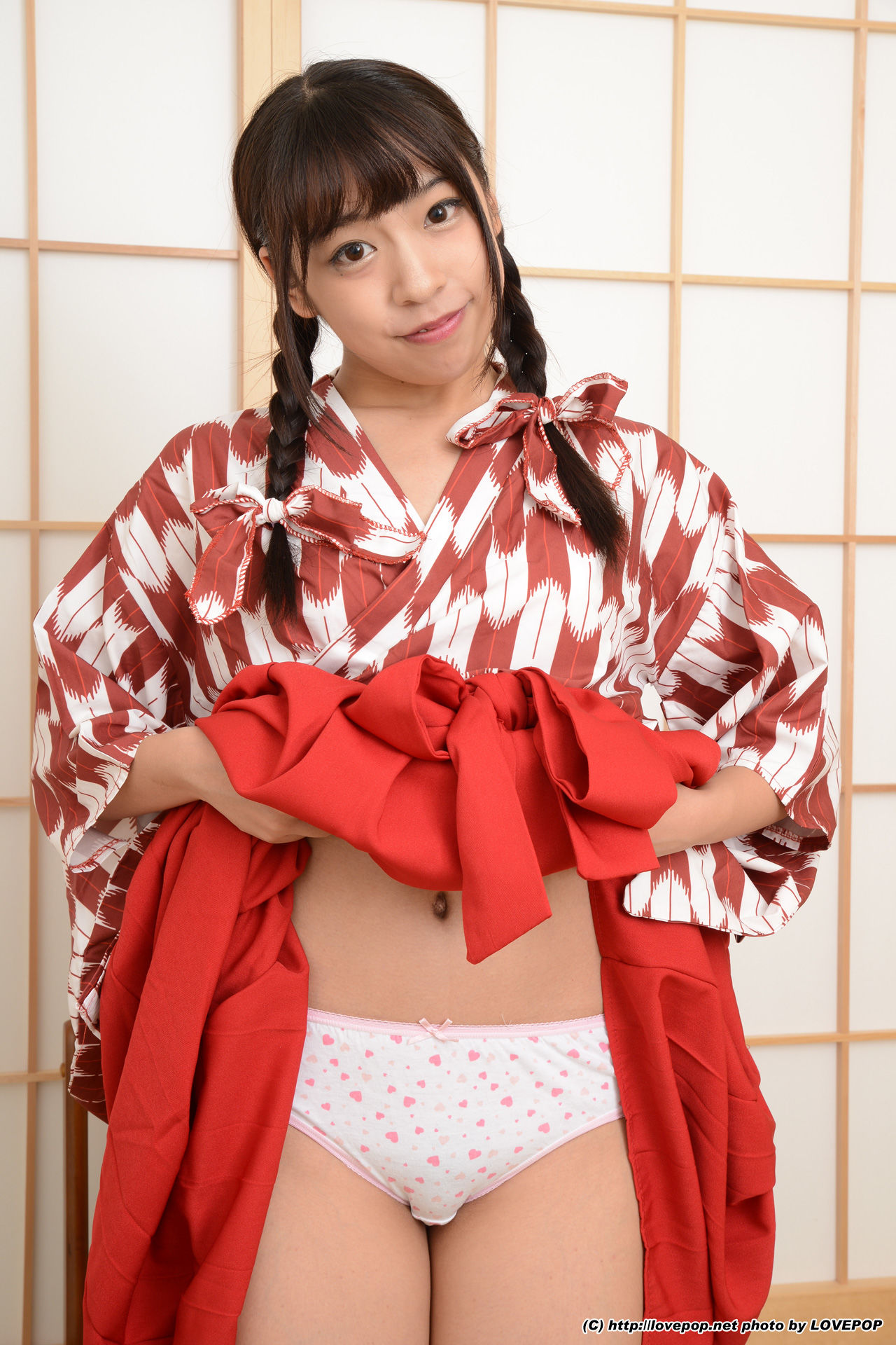 [LOVEPOP] Karen Sakisaka 咲坂花恋  Photoset 04