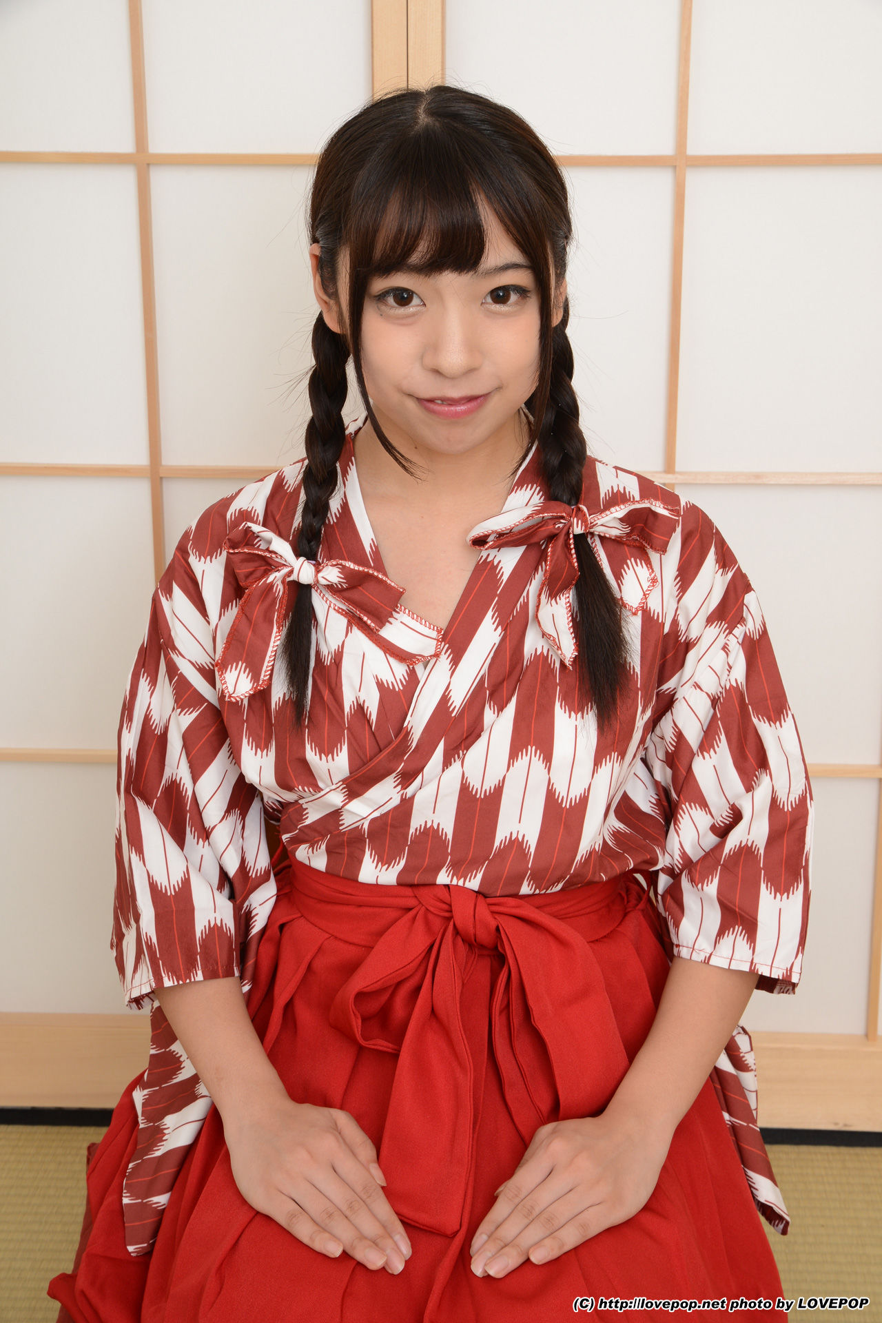 [LOVEPOP] Karen Sakisaka 咲坂花恋  Photoset 04