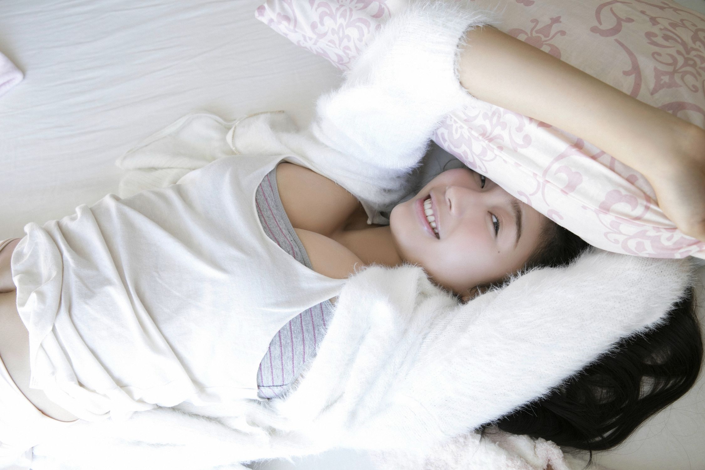 [YS-Web] Vol.811 Yuka Ogura 小倉優香 女神降臨