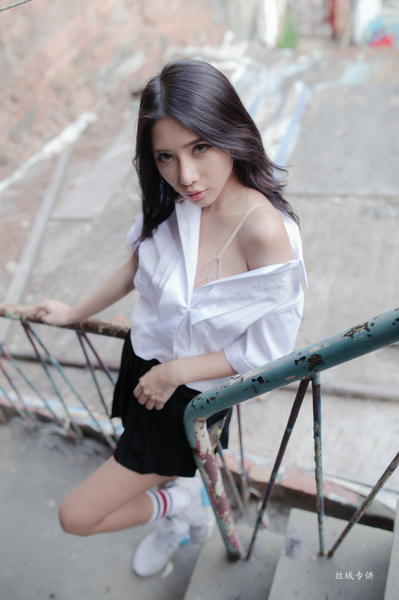 [台湾正妹]  沈綺綺 水手服內衣外拍 三套服装