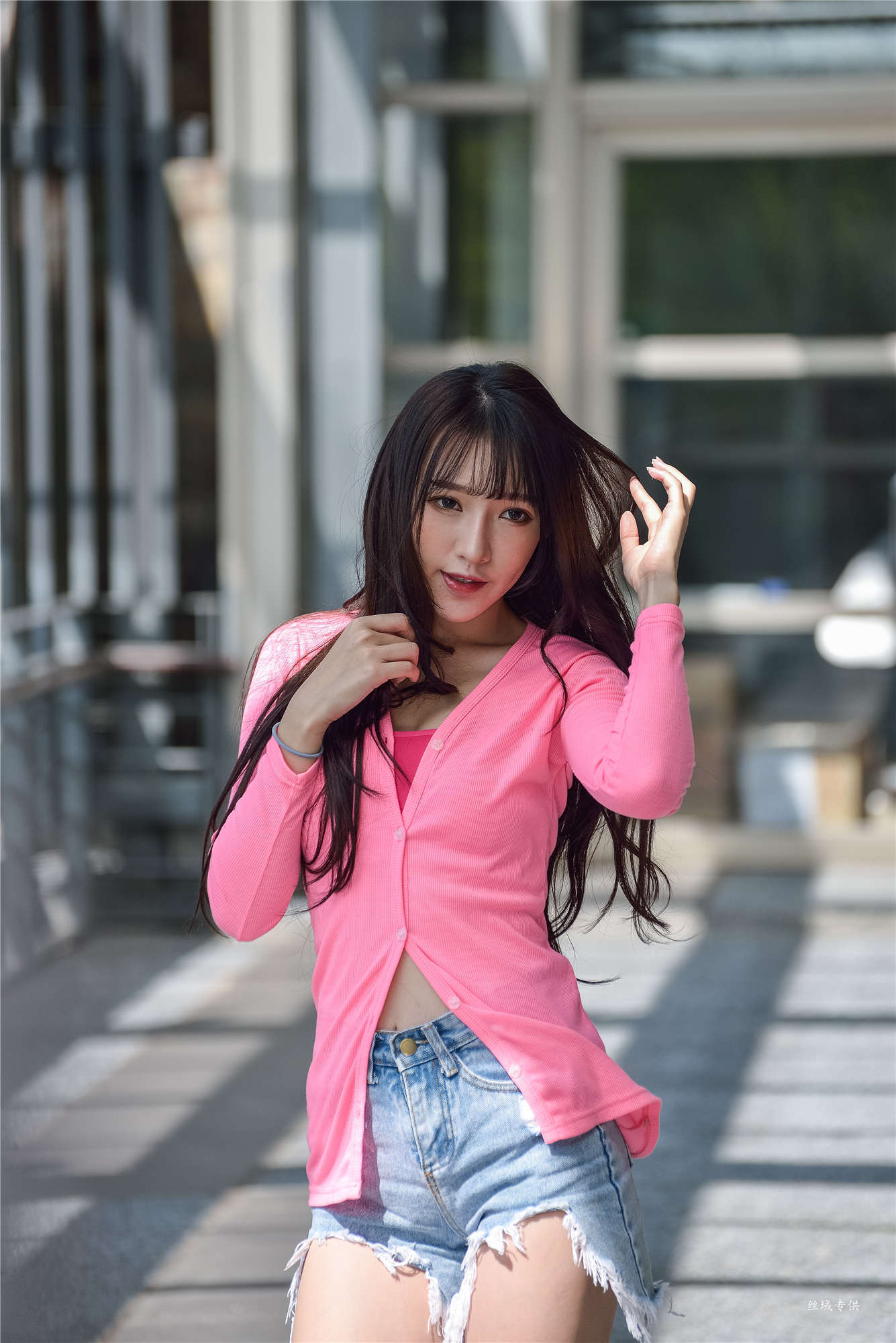 [台湾正妹] 比比 國美.時裝 牛仔街拍
