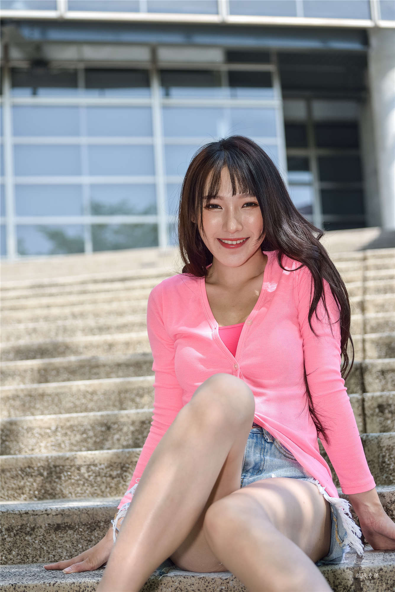 [台湾正妹] 比比 國美.時裝 牛仔街拍
