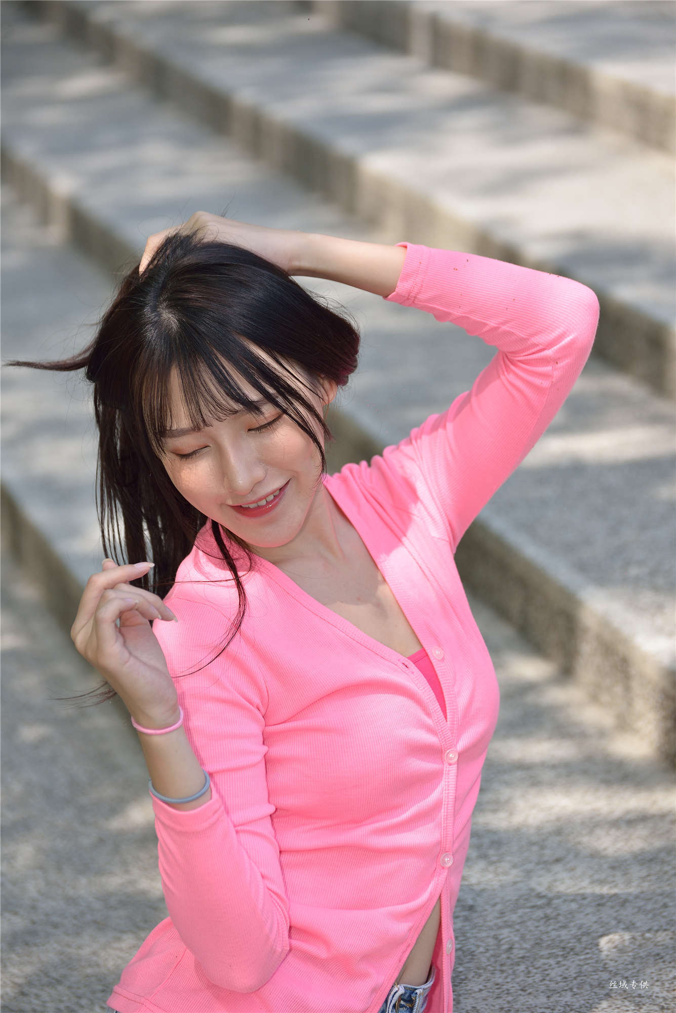 [台湾正妹] 比比 國美.時裝 牛仔街拍
