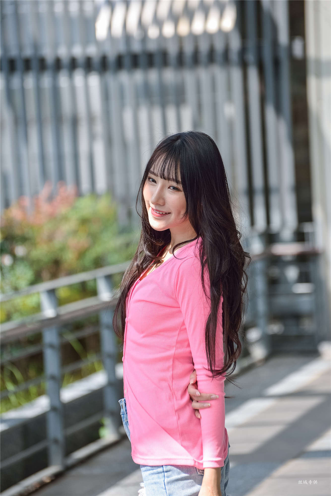 [台湾正妹] 比比 國美.時裝 牛仔街拍
