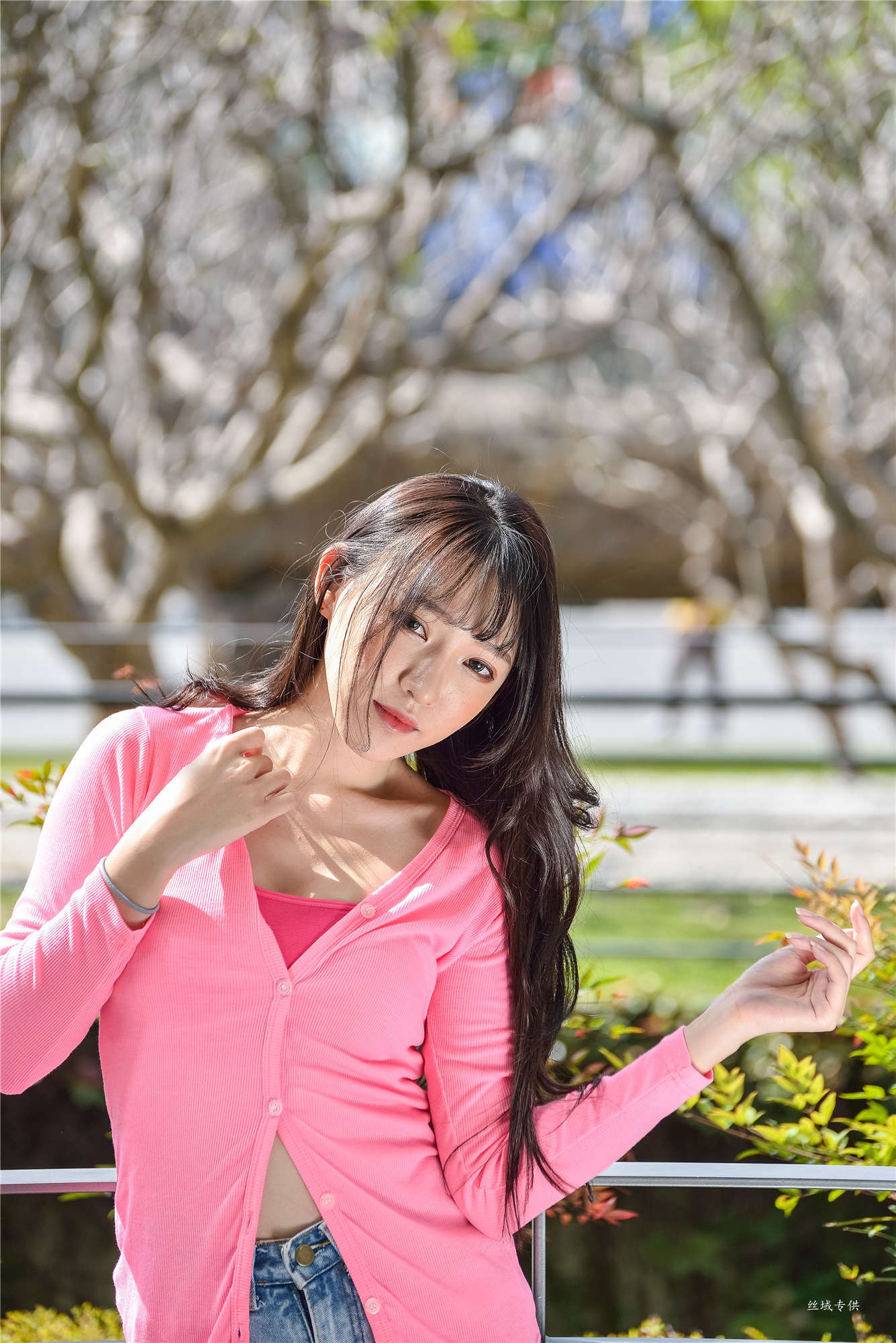 [台湾正妹] 比比 國美.時裝 牛仔街拍