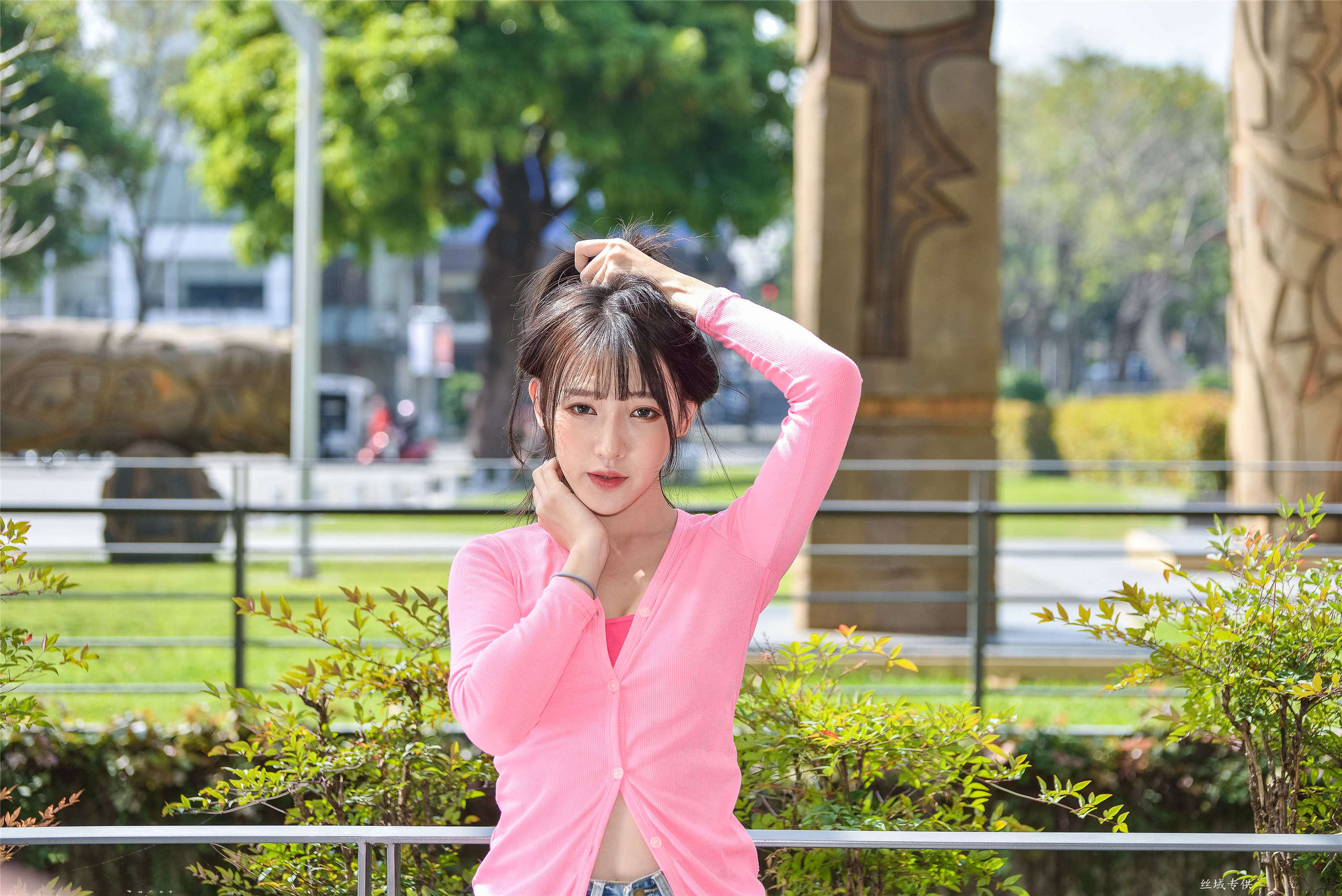 [台湾正妹] 比比 國美.時裝 牛仔街拍