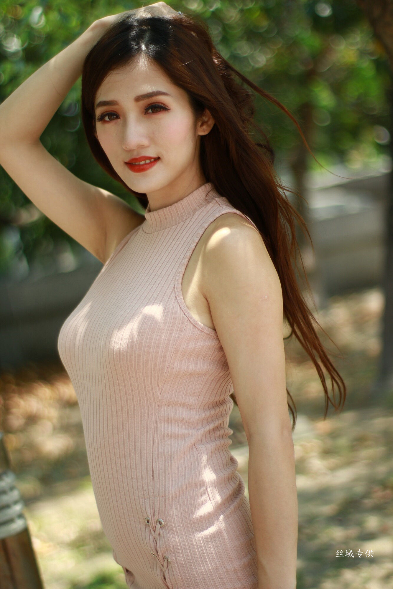[台湾正妹] Go Go 高雄美術館