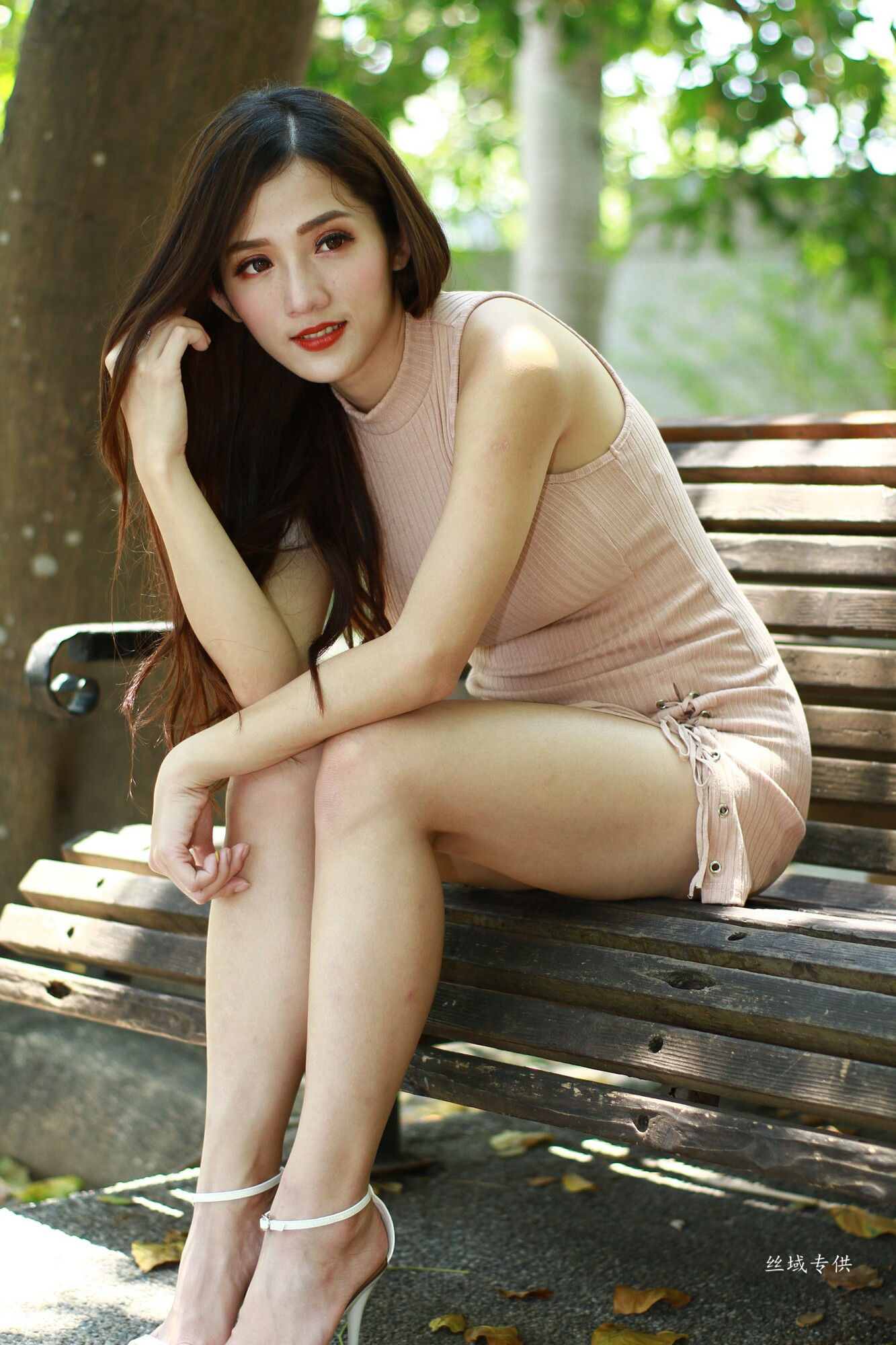 [台湾正妹] Go Go 高雄美術館