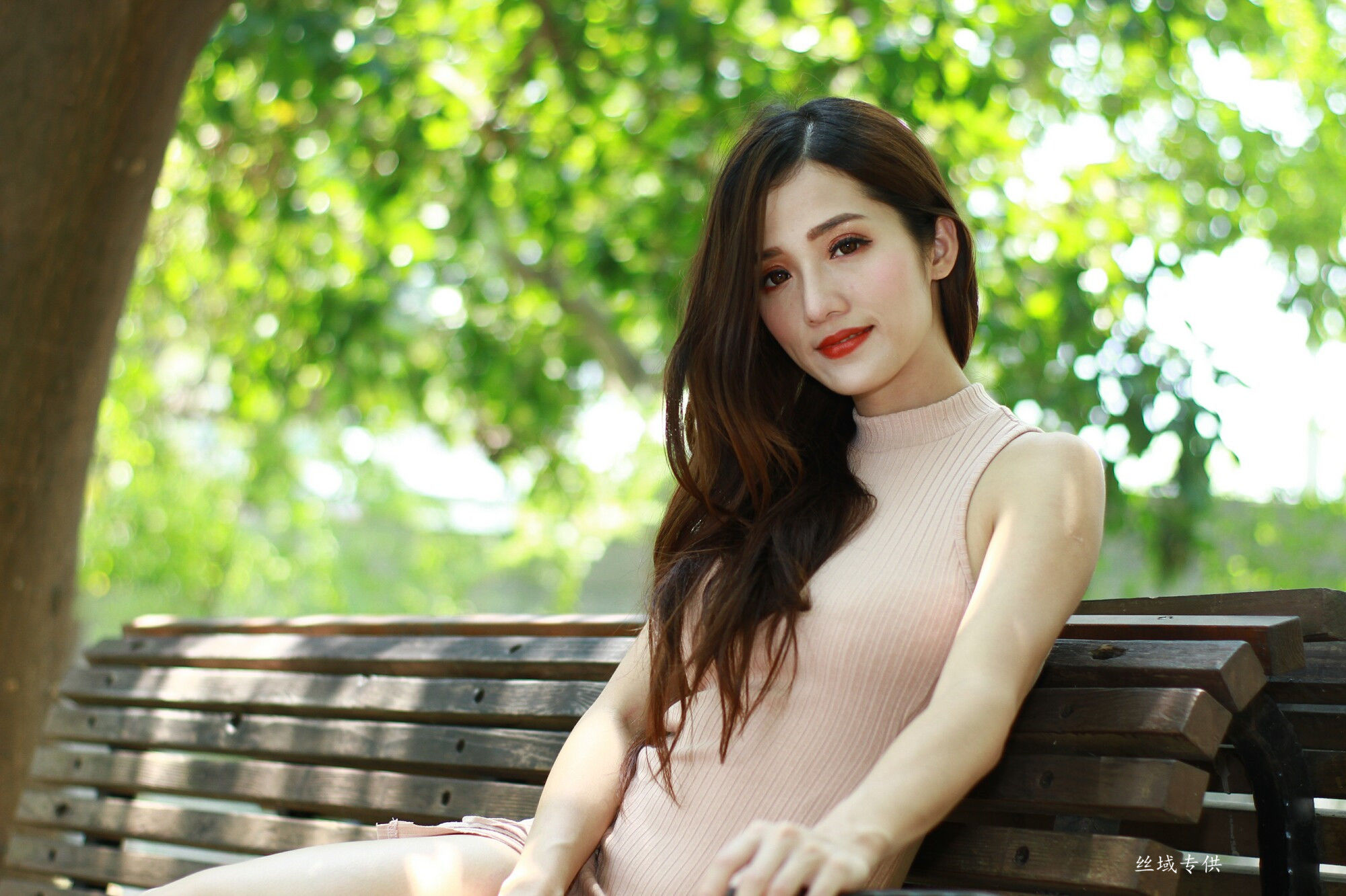 [台湾正妹] Go Go 高雄美術館