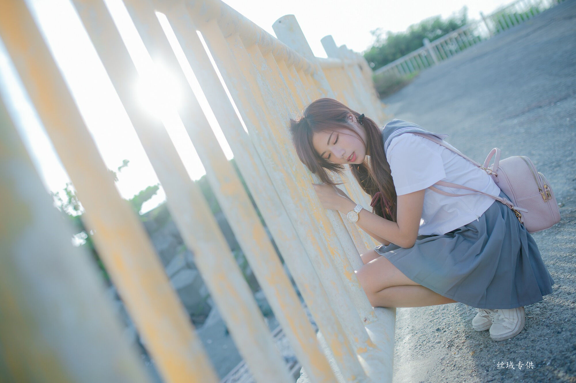 [台湾正妹] 方唯真 制服