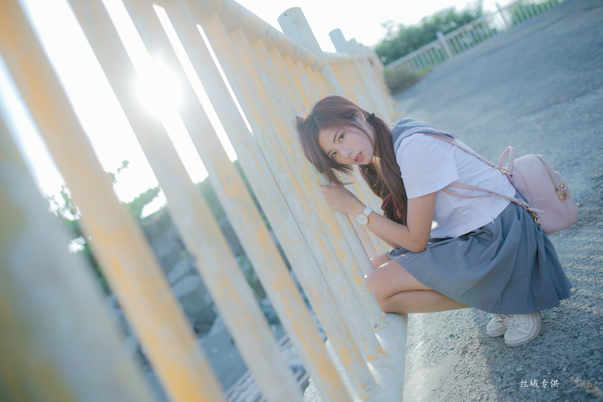 [台湾正妹] 方唯真 制服
