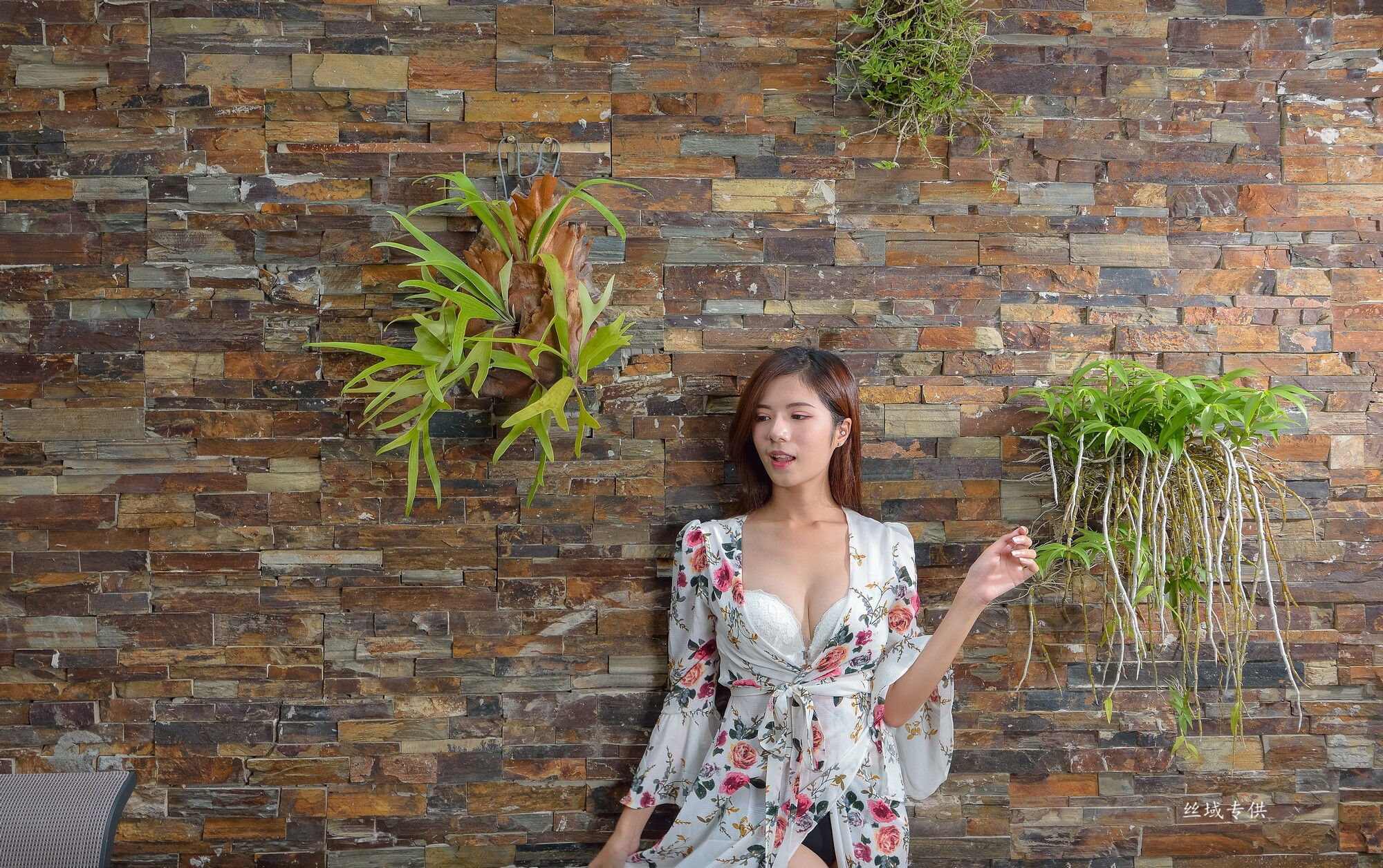 [台湾正妹] 方唯真 芭蕾.性感旅拍 长裙