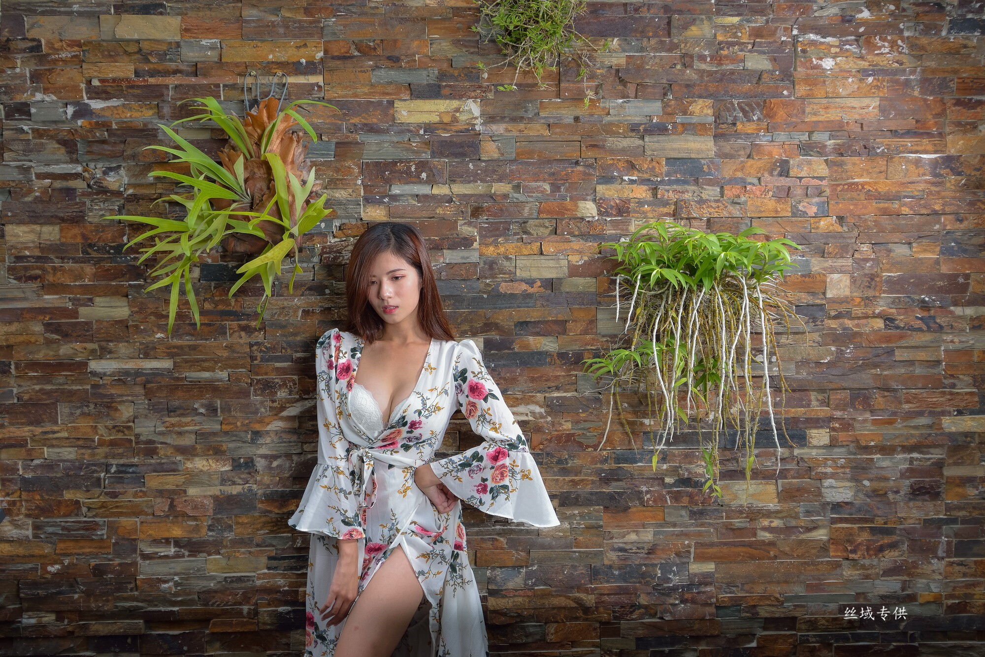 [台湾正妹] 方唯真 芭蕾.性感旅拍 长裙