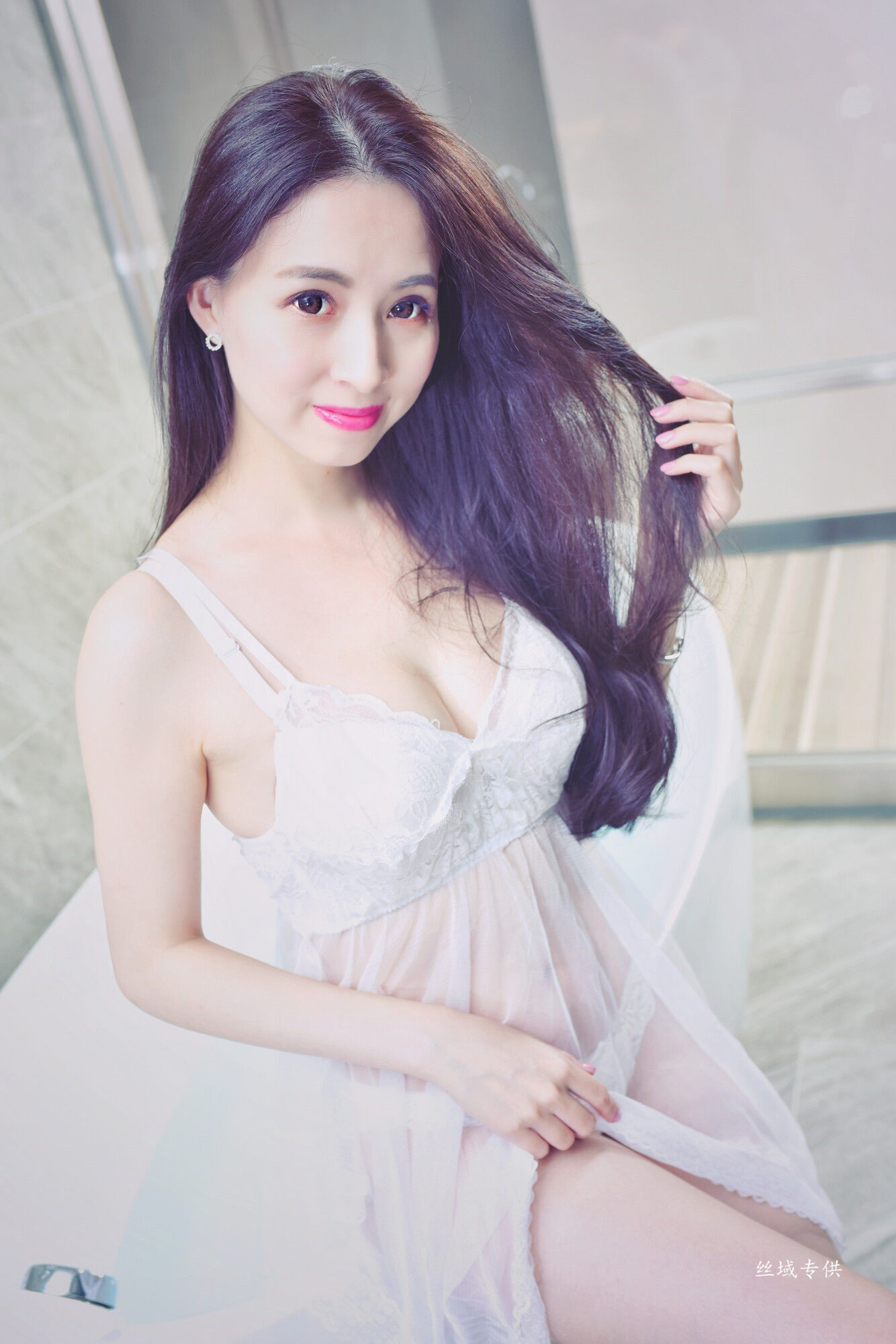 [台湾正妹] 雪菁《棚拍三套服装》 写真集