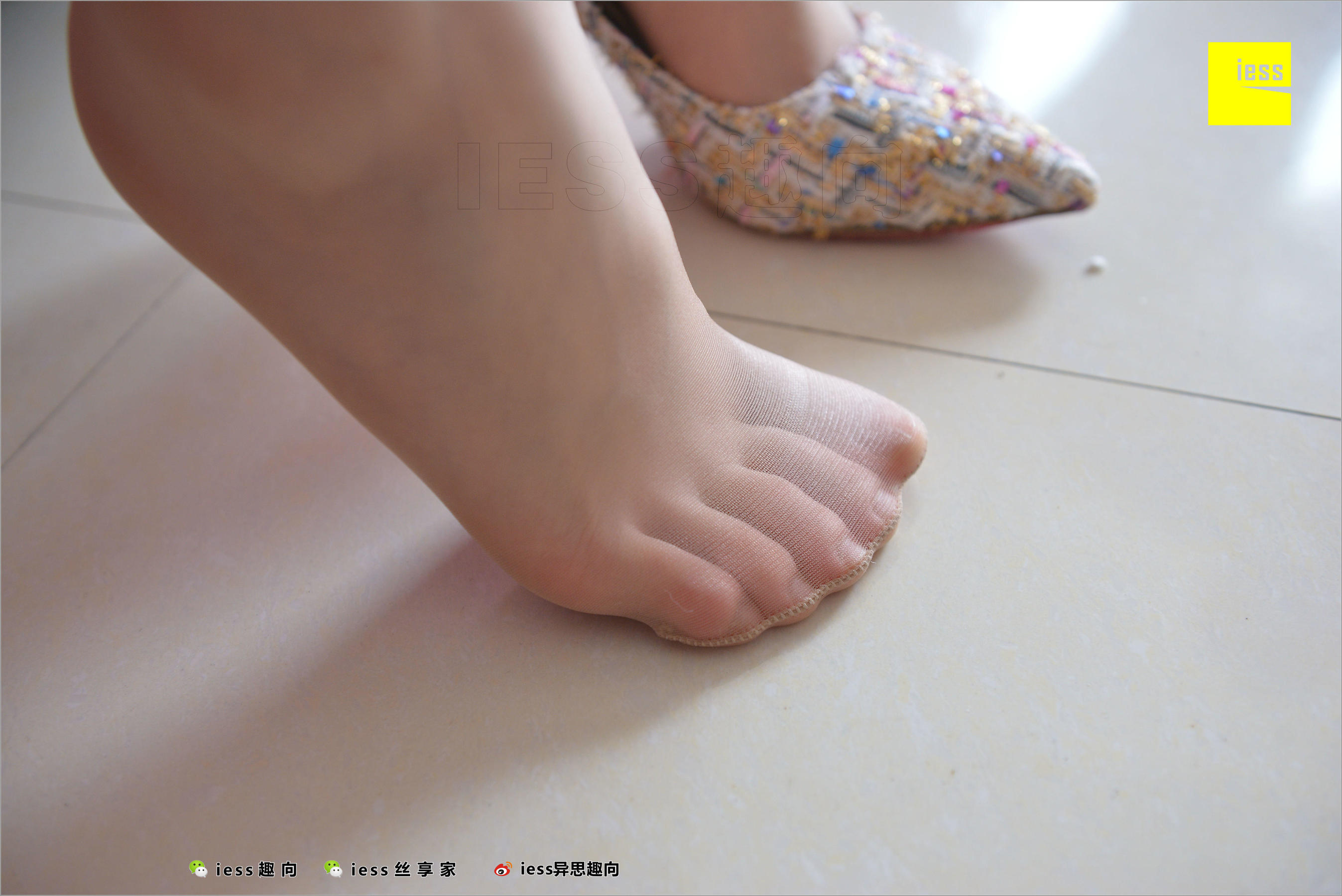 [异思趣向IESS] 丝足便当245 姗姗 《闷》