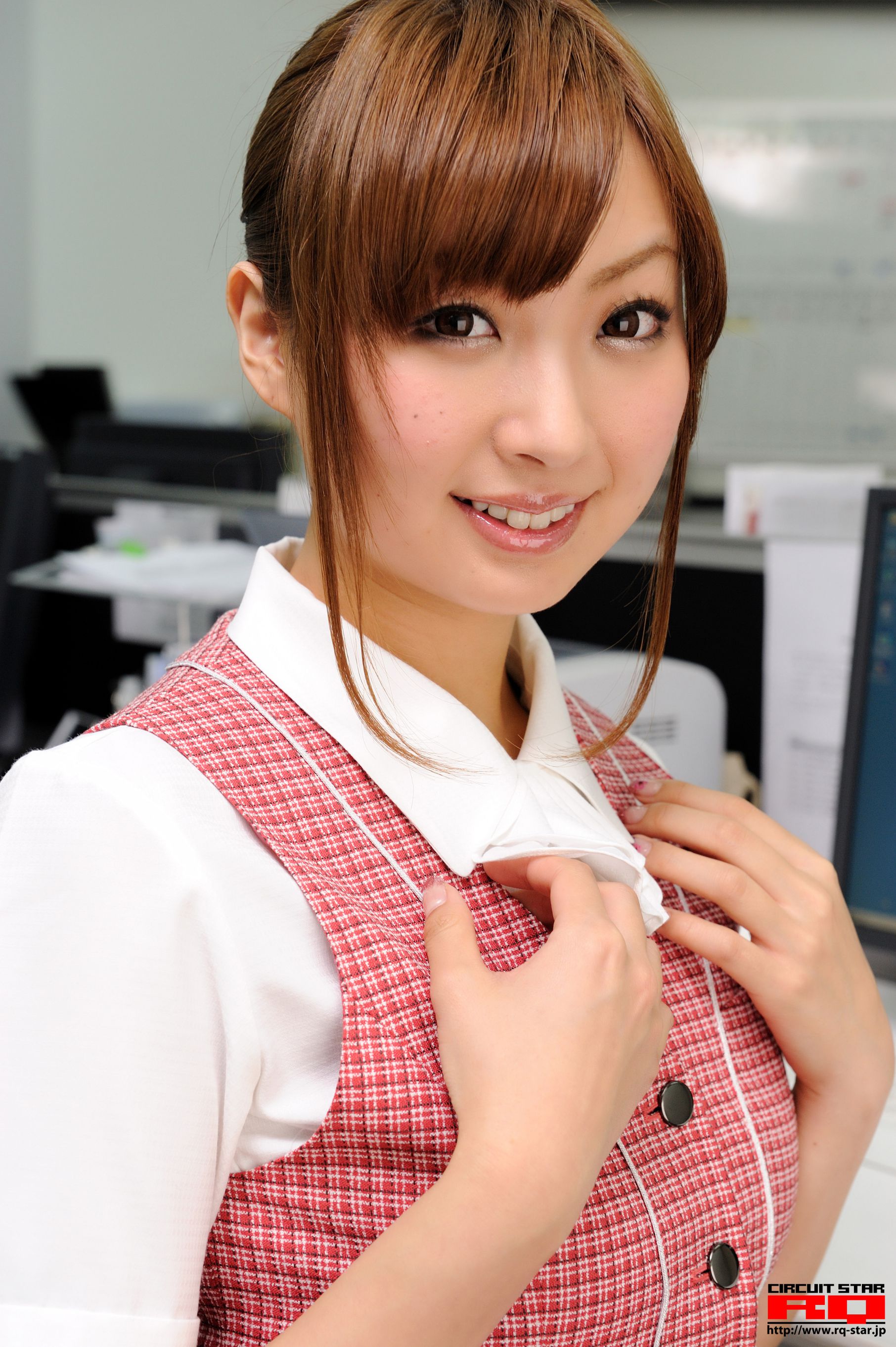 [RQ-STAR] NO.00255 Yuka Tachibana 立花ゆか Office Lady 写真集