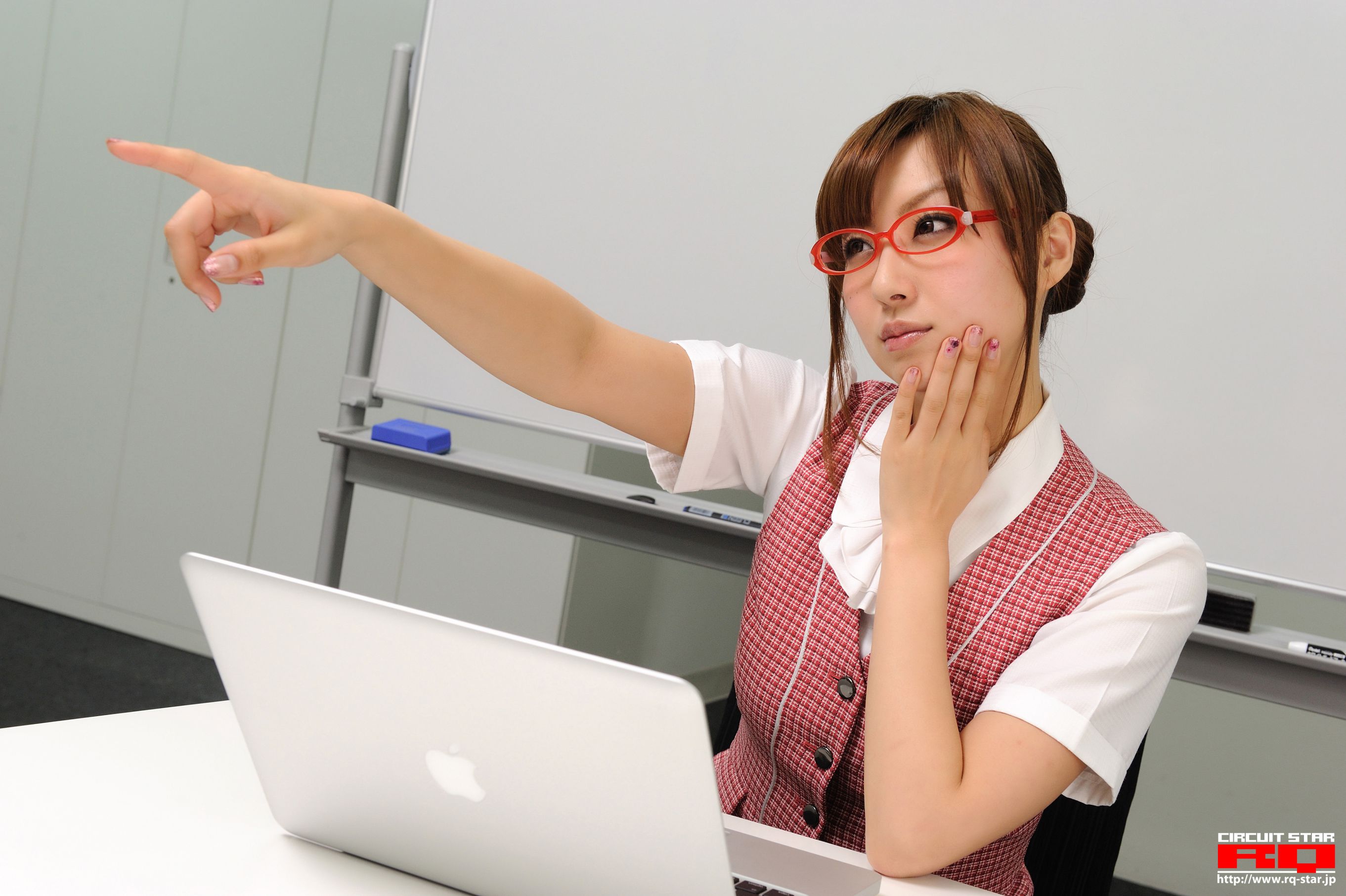 [RQ-STAR] NO.00255 Yuka Tachibana 立花ゆか Office Lady 写真集