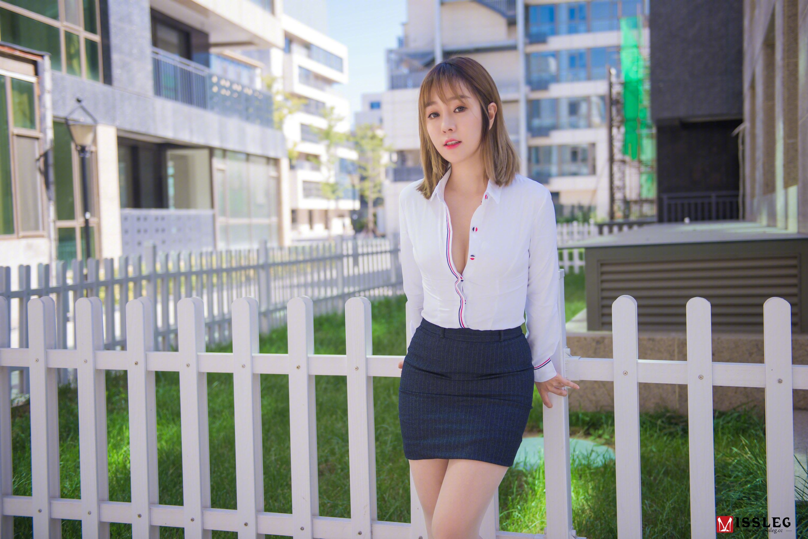 [蜜丝MISSLEG] V003 王语纯 《撕裂的OL》