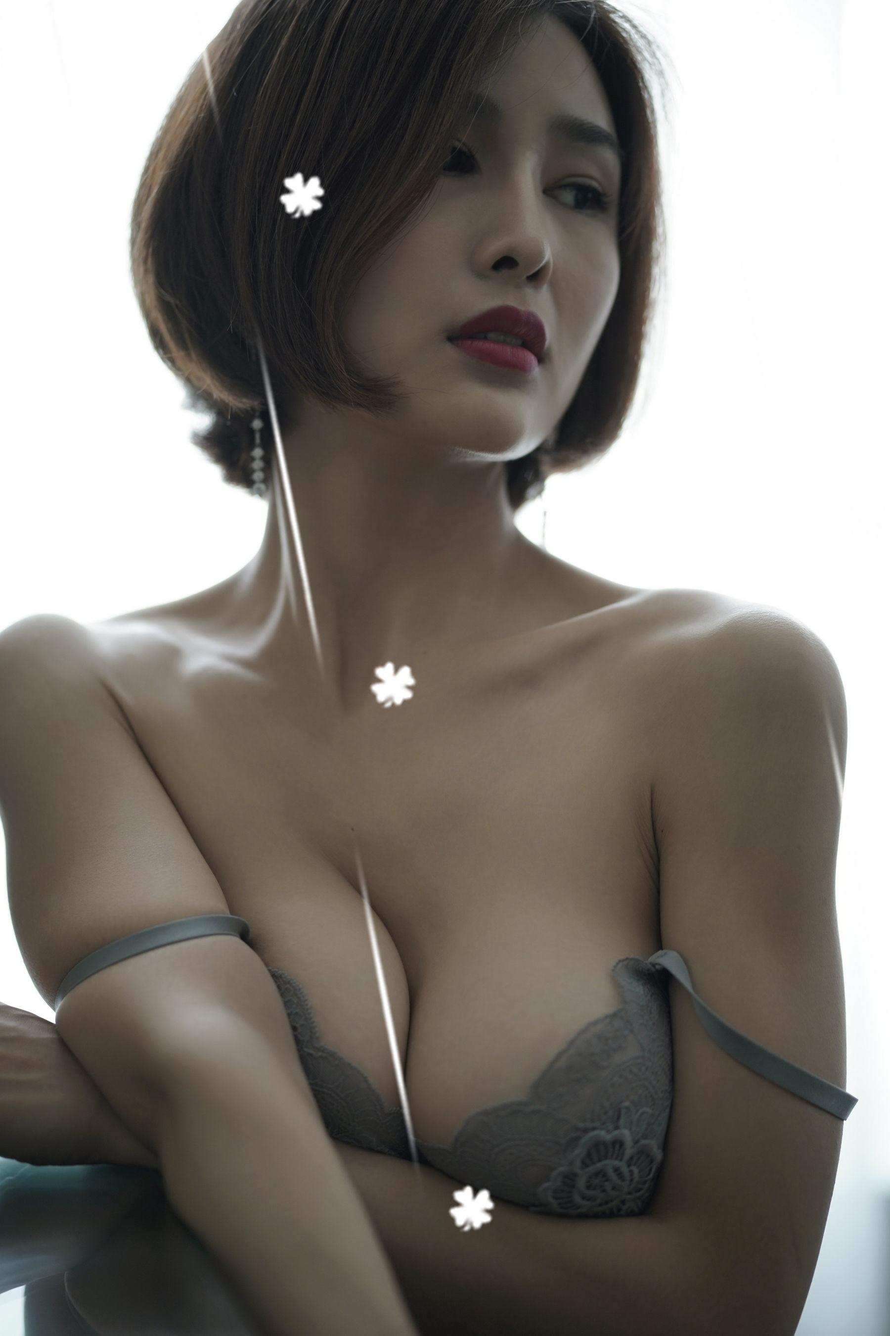 闫盼盼 法式情愫