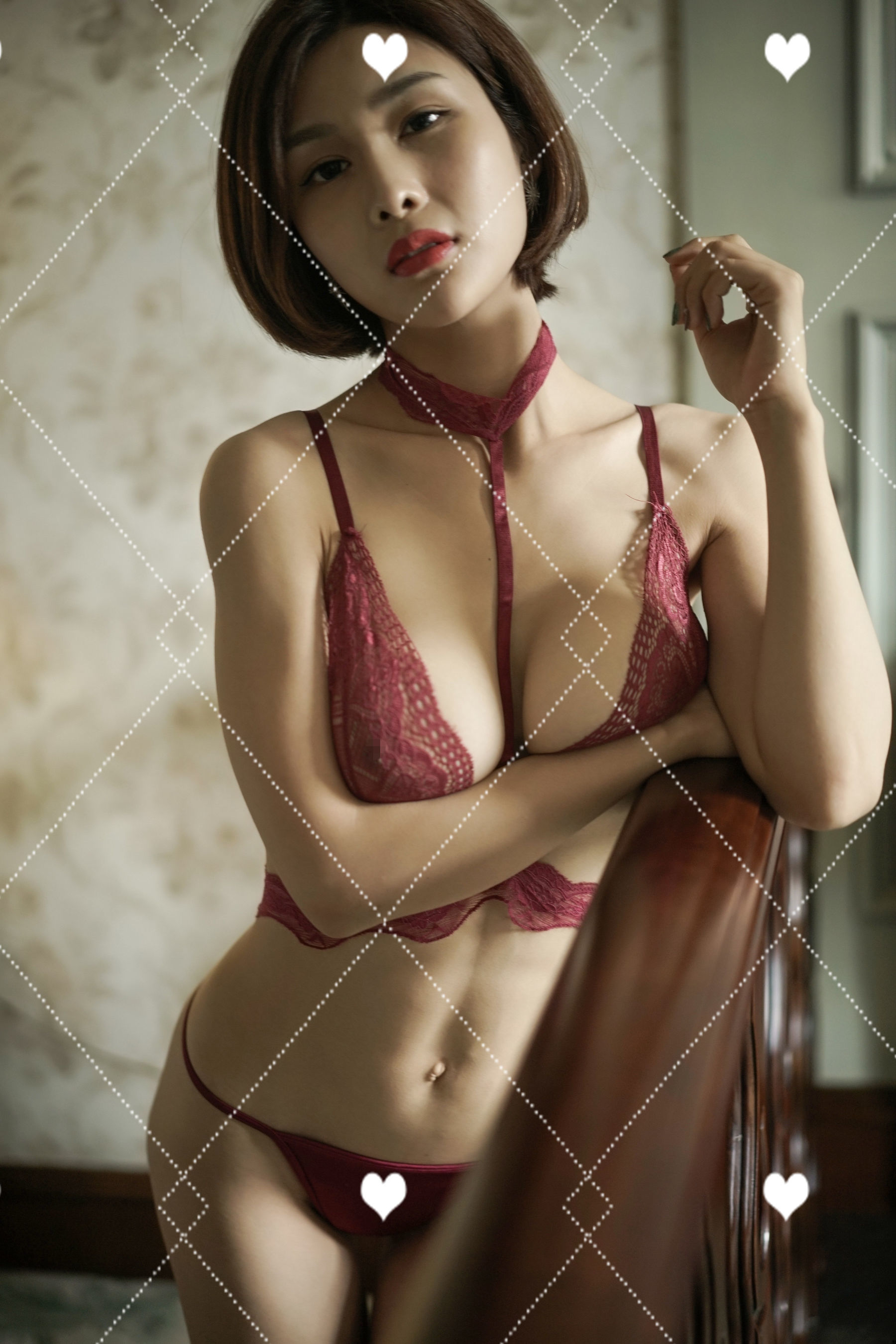 闫盼盼 紫色全屏