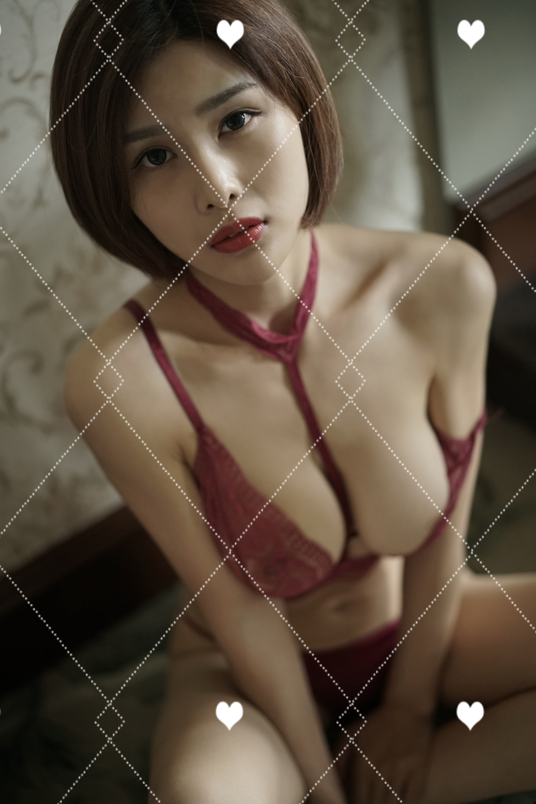 闫盼盼 紫色全屏
