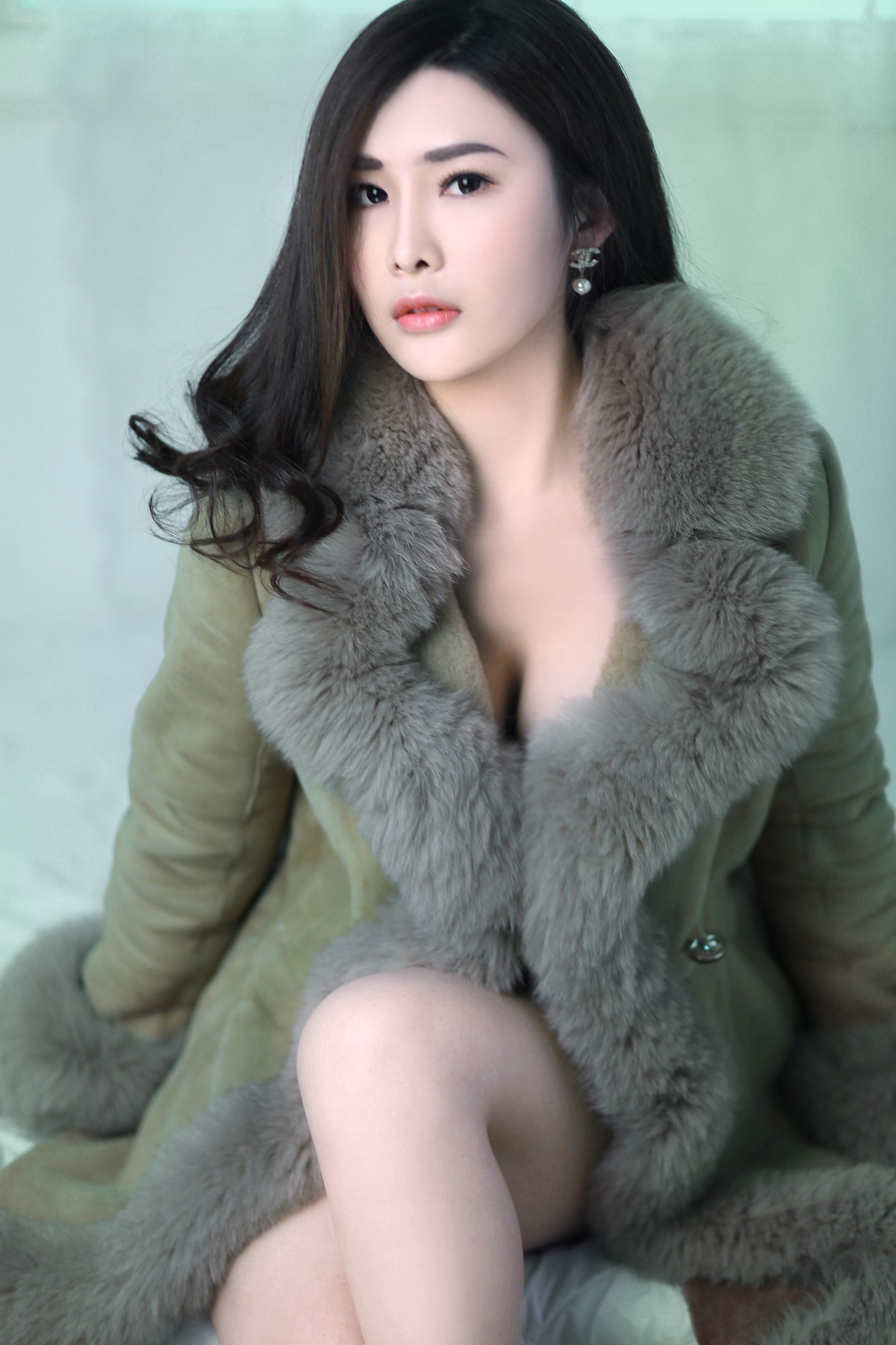 闫盼盼 纯白妖姬