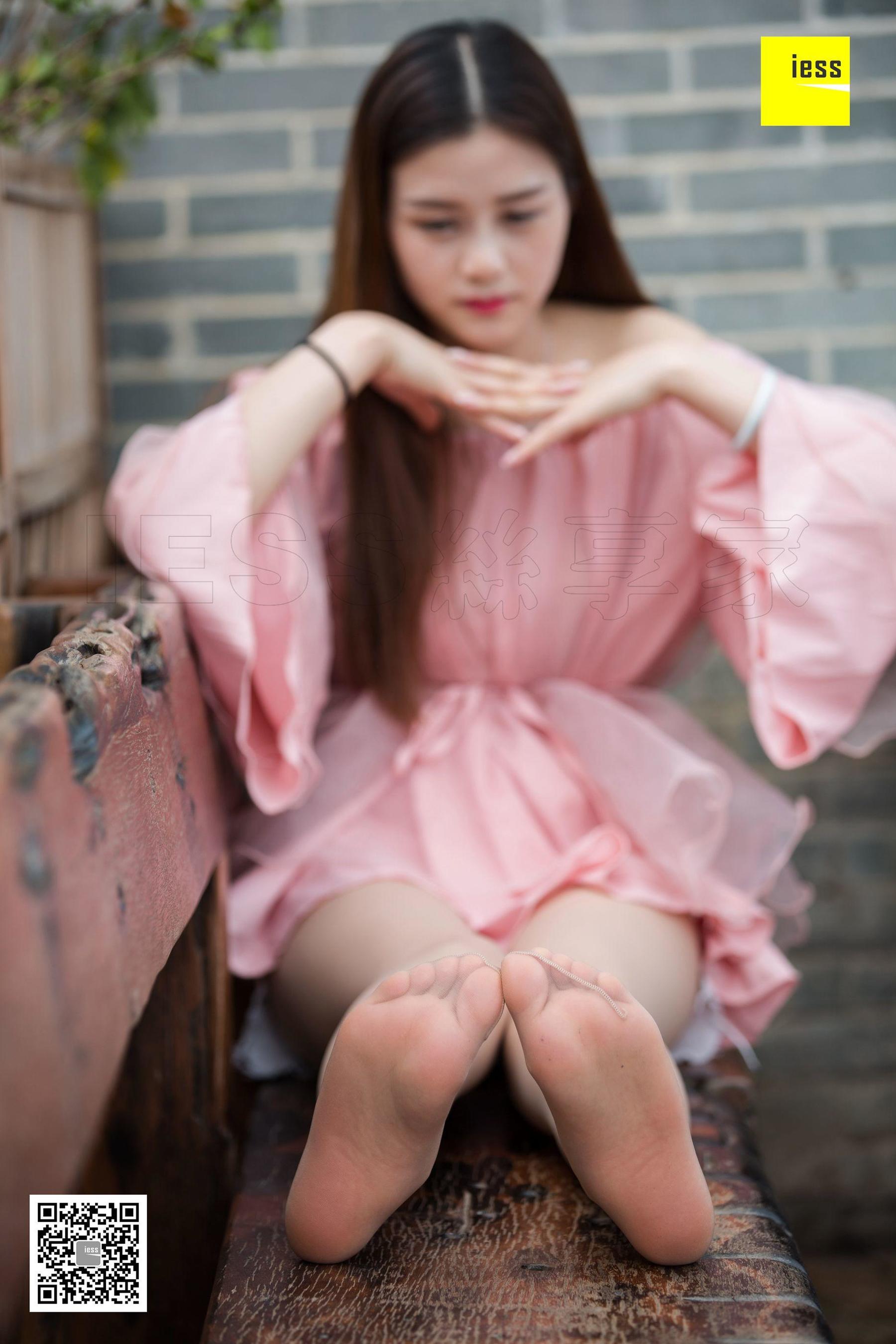 [异思趣向IESS] 丝享家290 九妹 《粉粉嫩嫩的九妹》