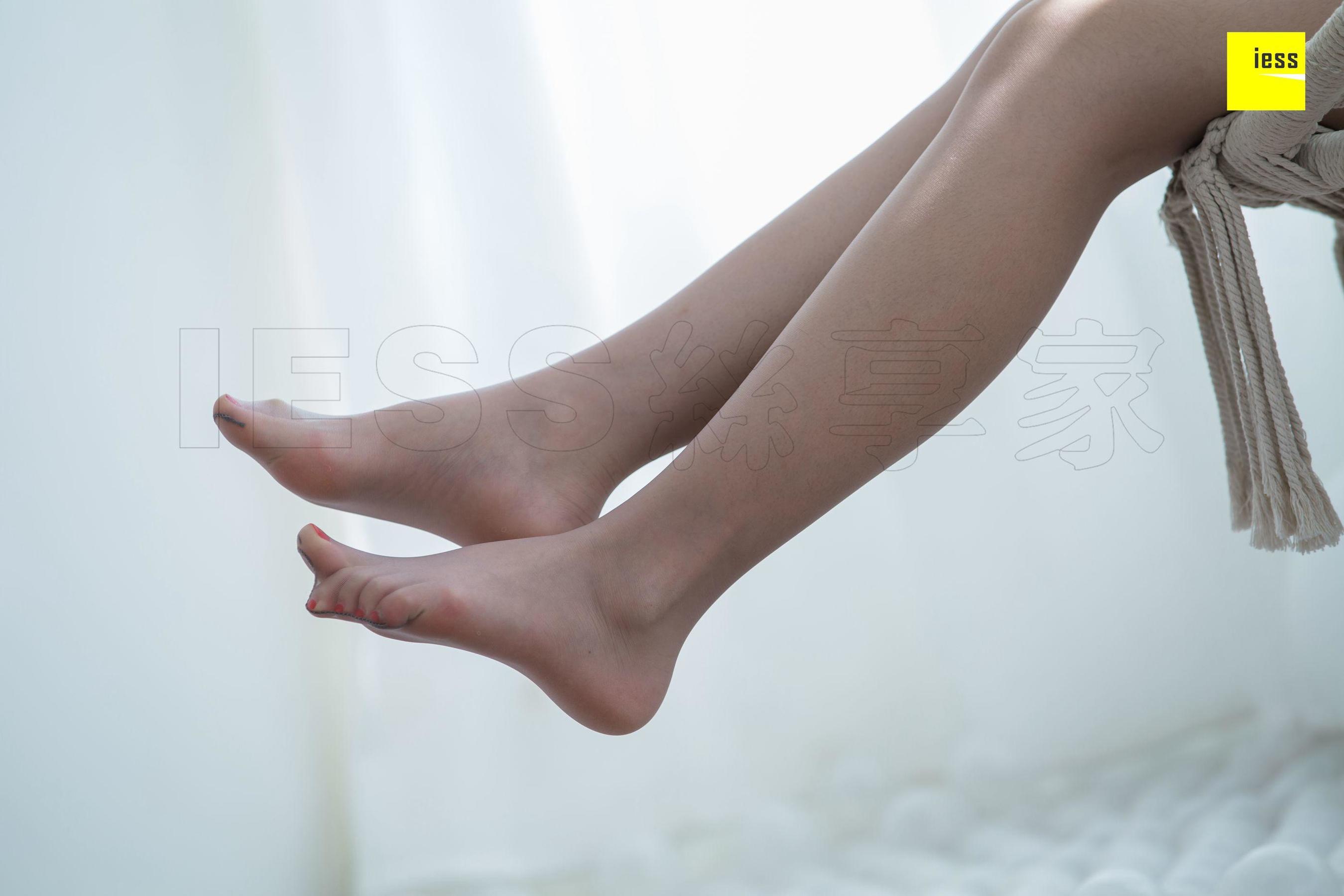 [异思趣向IESS] 丝享家291 姗姗 《玩个球》