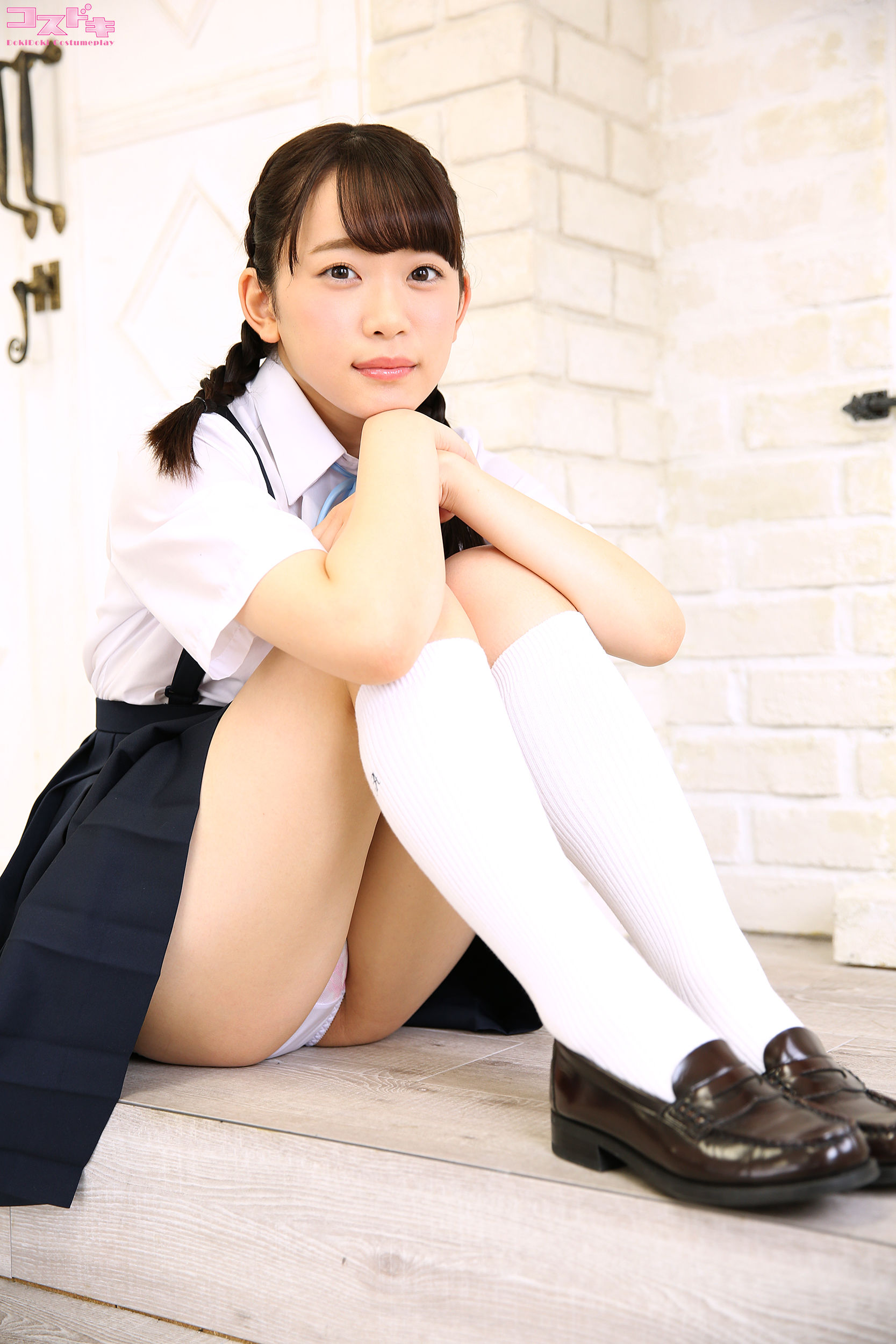 [Cosdoki] Yura Kano 架乃ゆら kanoyura_pic_seifuku1