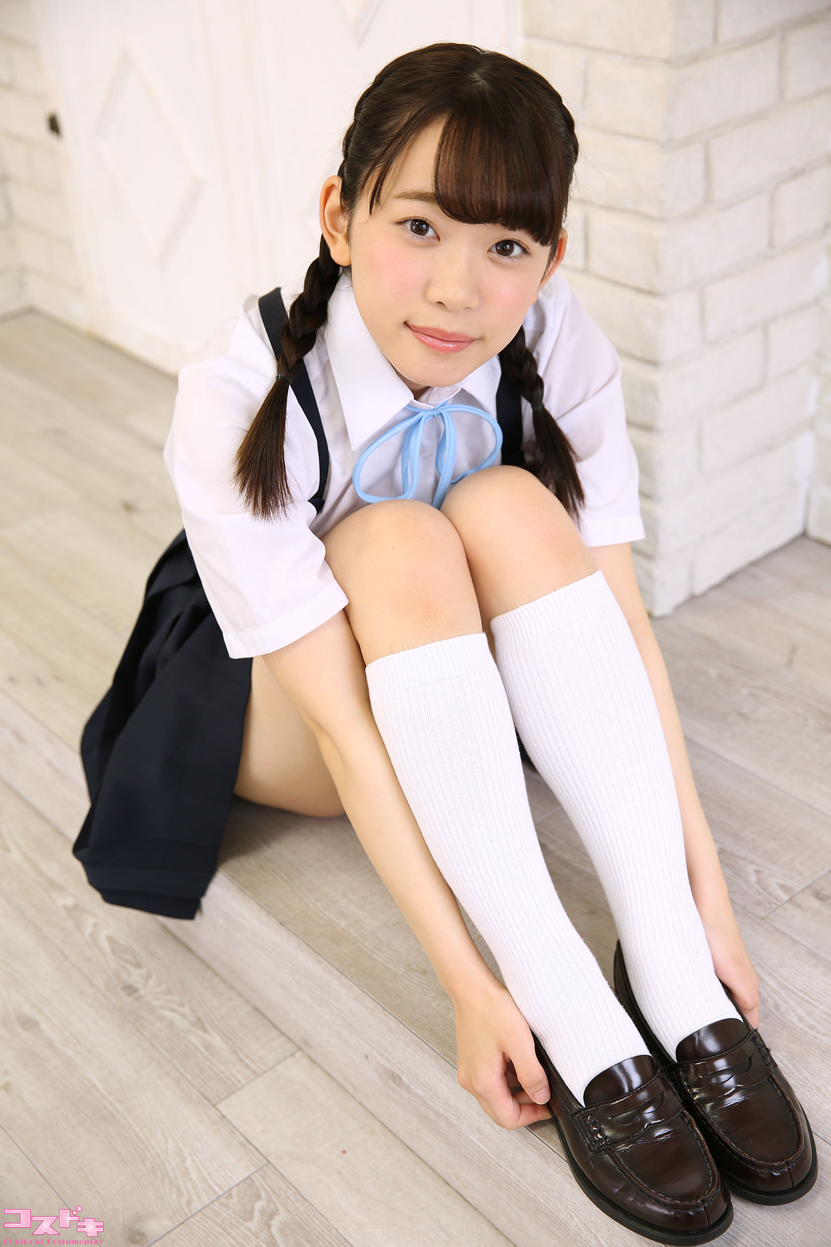 [Cosdoki] Yura Kano 架乃ゆら kanoyura_pic_seifuku1