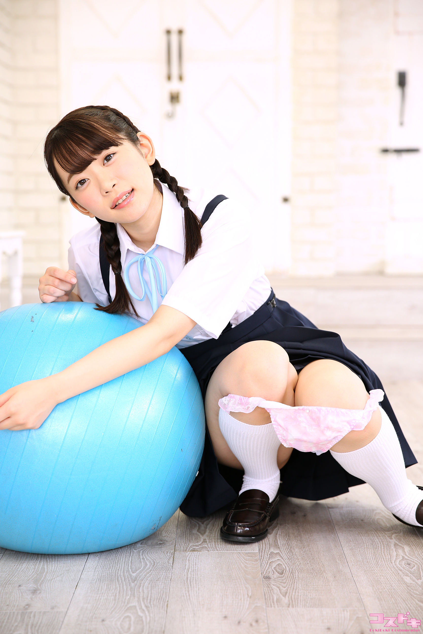 [Cosdoki] Yura Kano 架乃ゆら kanoyura_pic_seifuku1