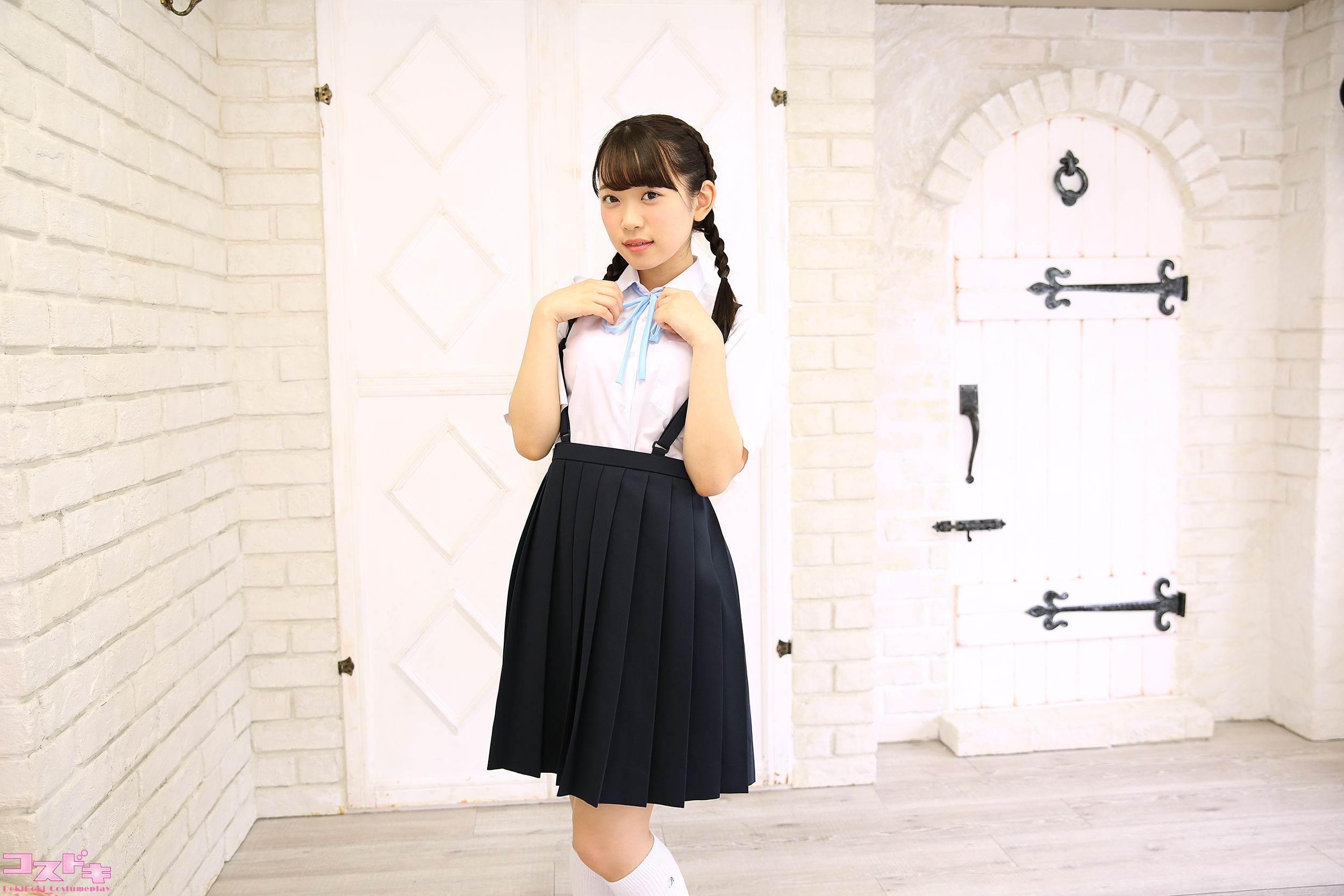 [Cosdoki] Yura Kano 架乃ゆら kanoyura_pic_seifuku1