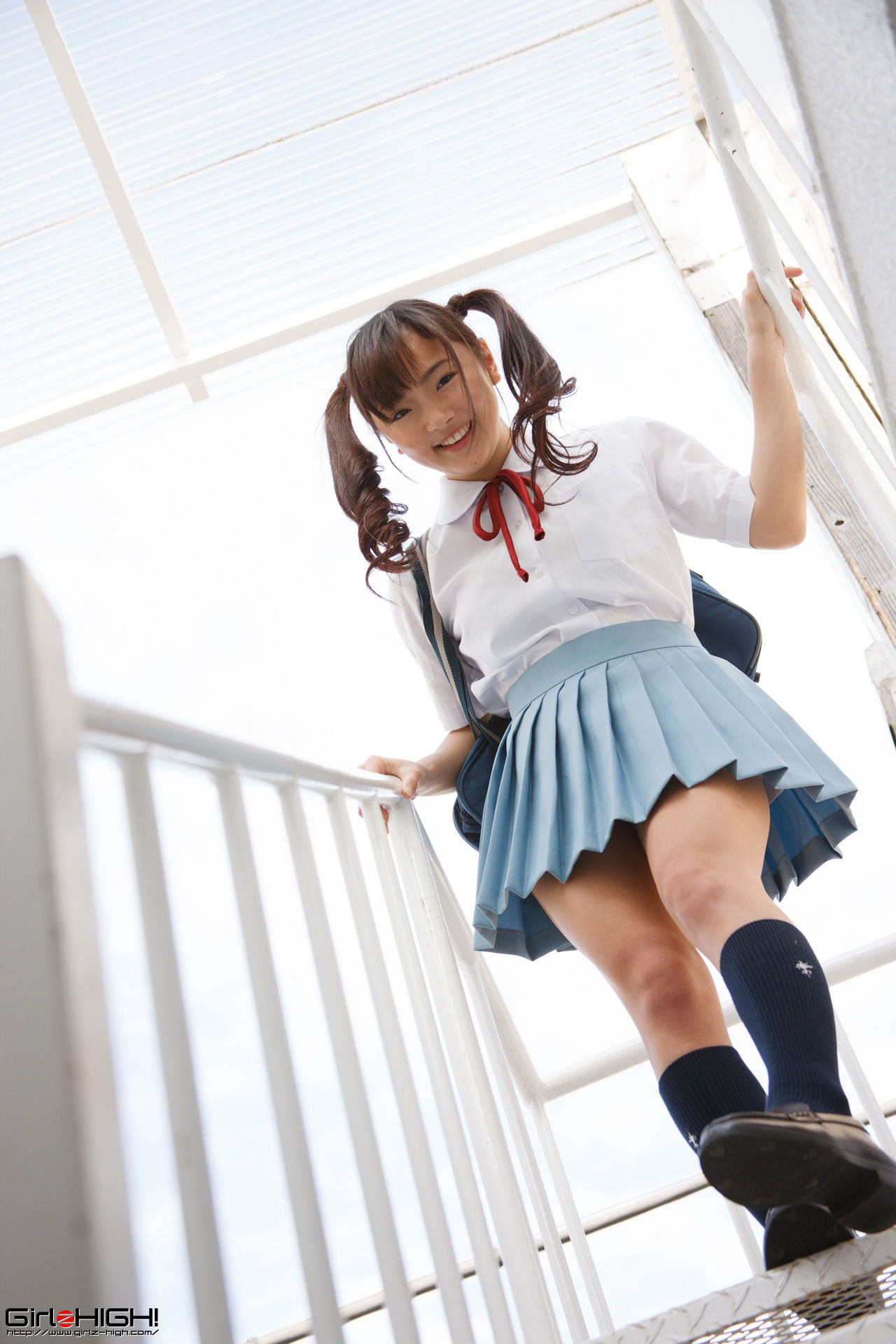 [Girlz-High] Niina Aizawa 愛沢新菜 #g028 Gravure Gallery 3.1