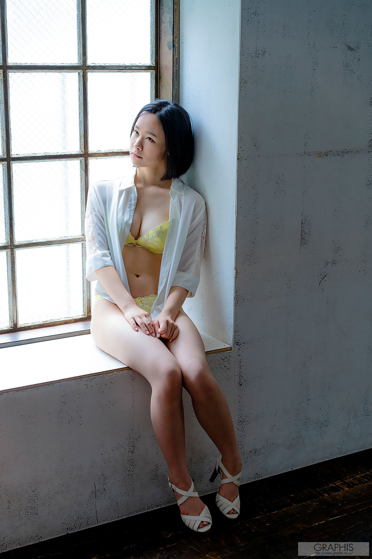 [Graphis] First Gravure 初脱ぎ娘 No.161 Fumika Hatsuno 初乃ふみか
