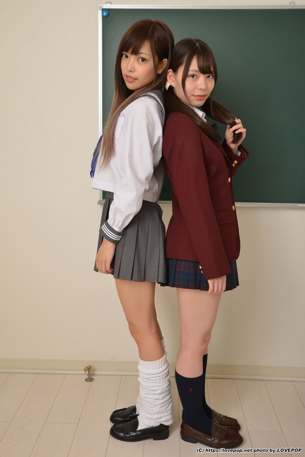 [LOVEPOP] Chiaki Narumi 鳴海千秋 & Aya Hirose 広瀬あや Photoset 01