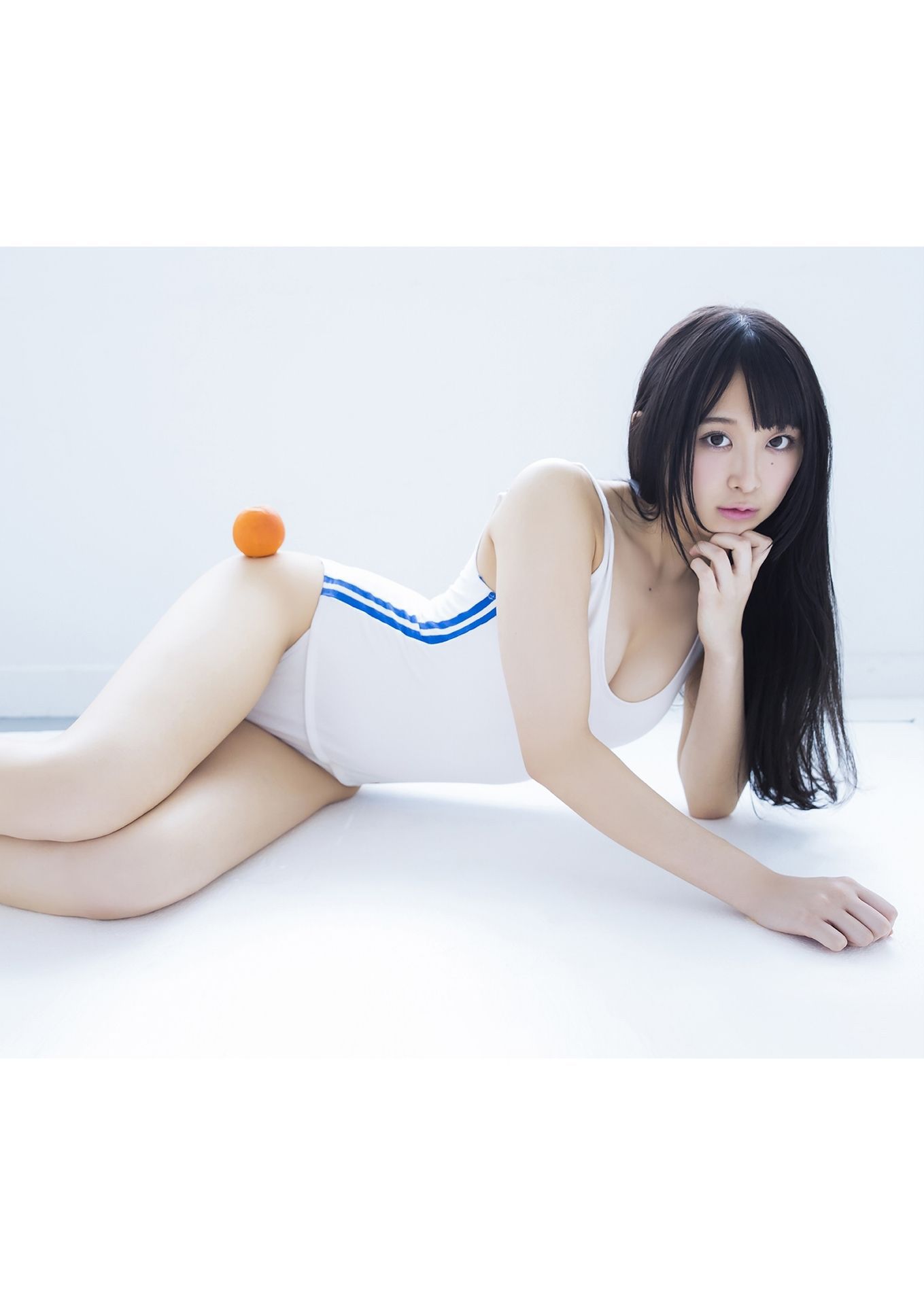 [PB] Naomi Majima 真島なおみ写真集「不思議な少女の秘密の花園」