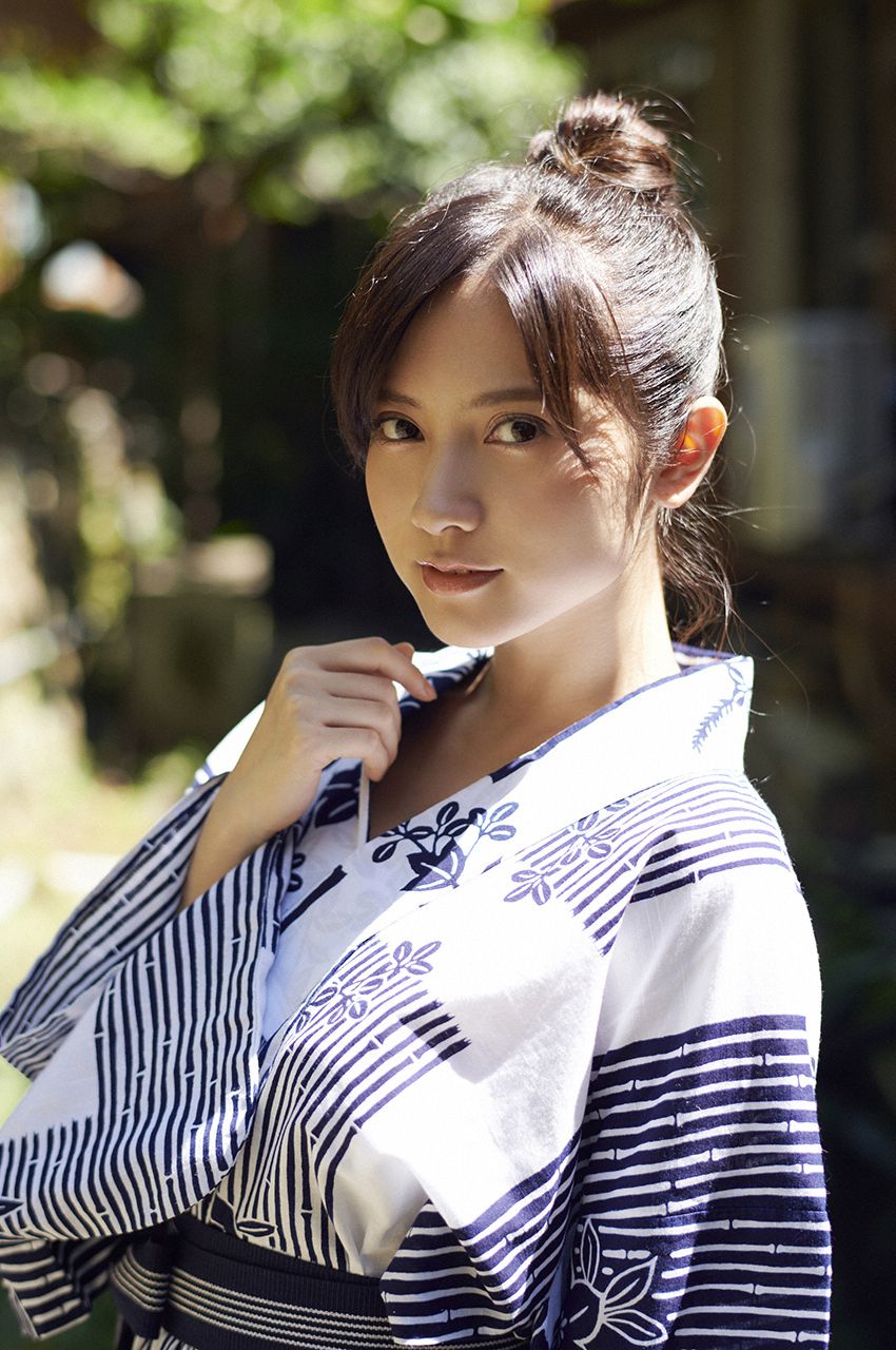 [WPB-net] No.221 桃月なしこ 「マジナツ～Magic of Summer～」スペシャル写真集