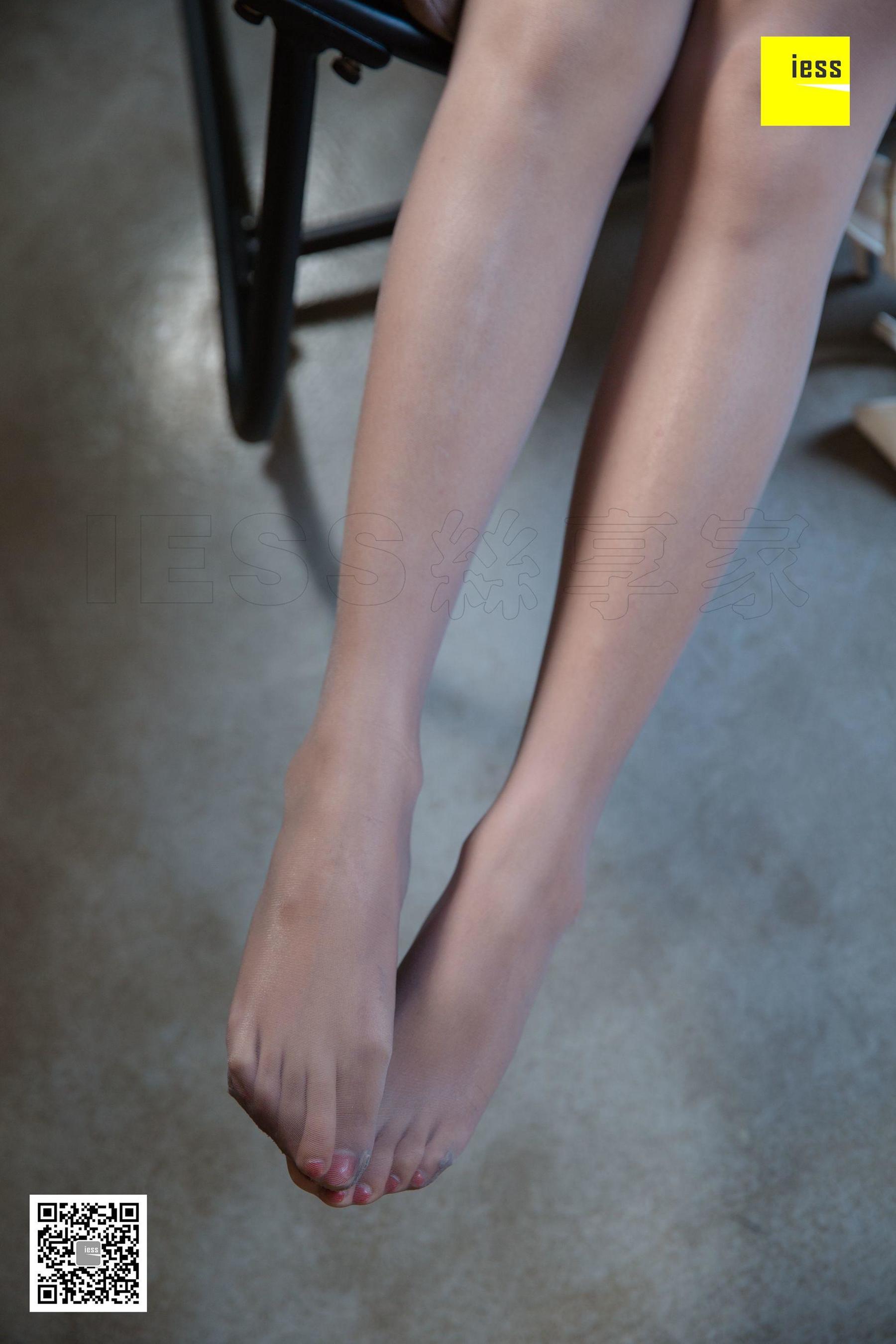 [异思趣向IESS] 丝享家312 婉萍 《弹吉他的灰丝少女》