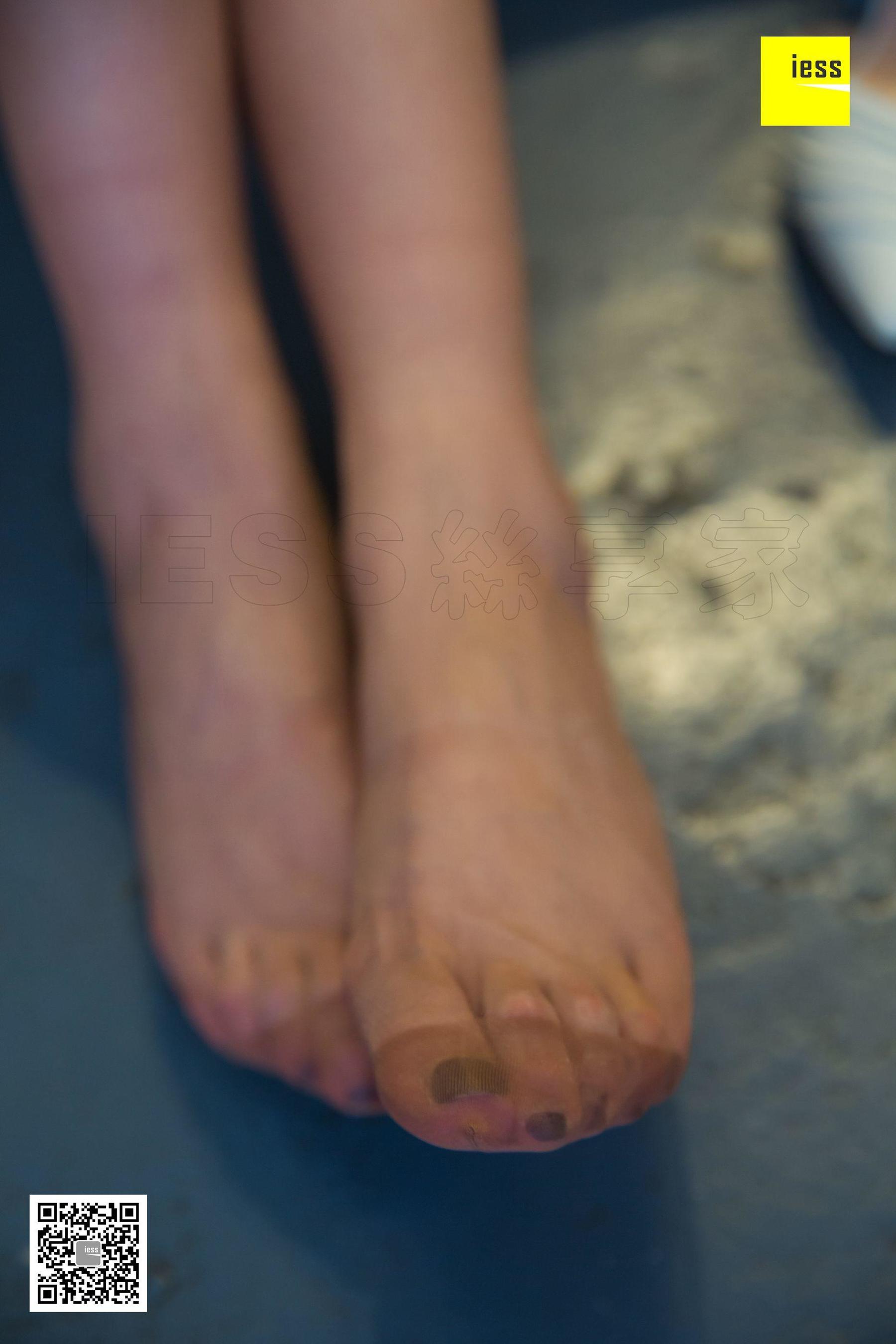 [异思趣向IESS] 丝享家316 九妹 《九妹的无弹力吊袜》