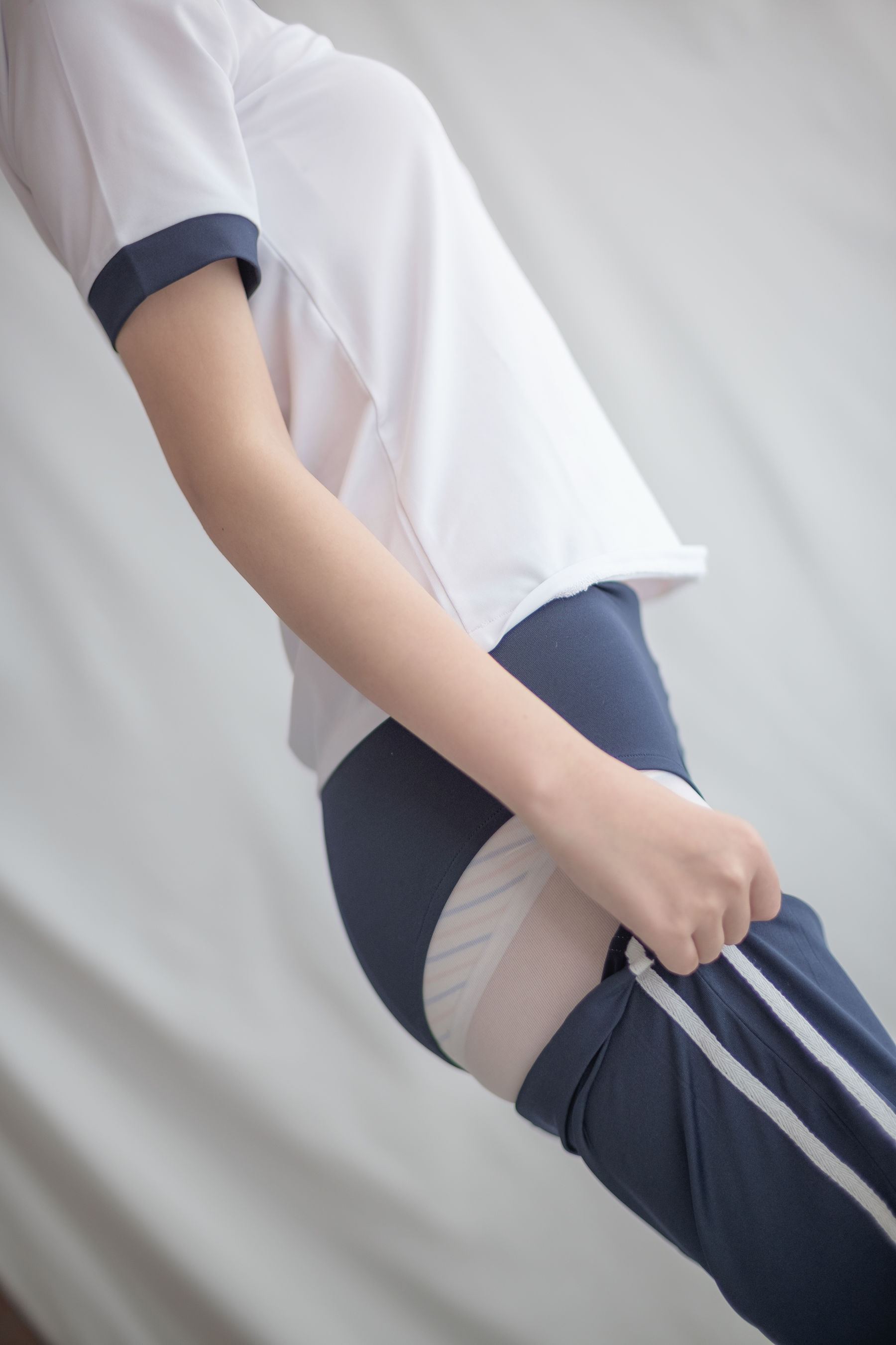 [森萝财团] R15-013 白丝运动少女